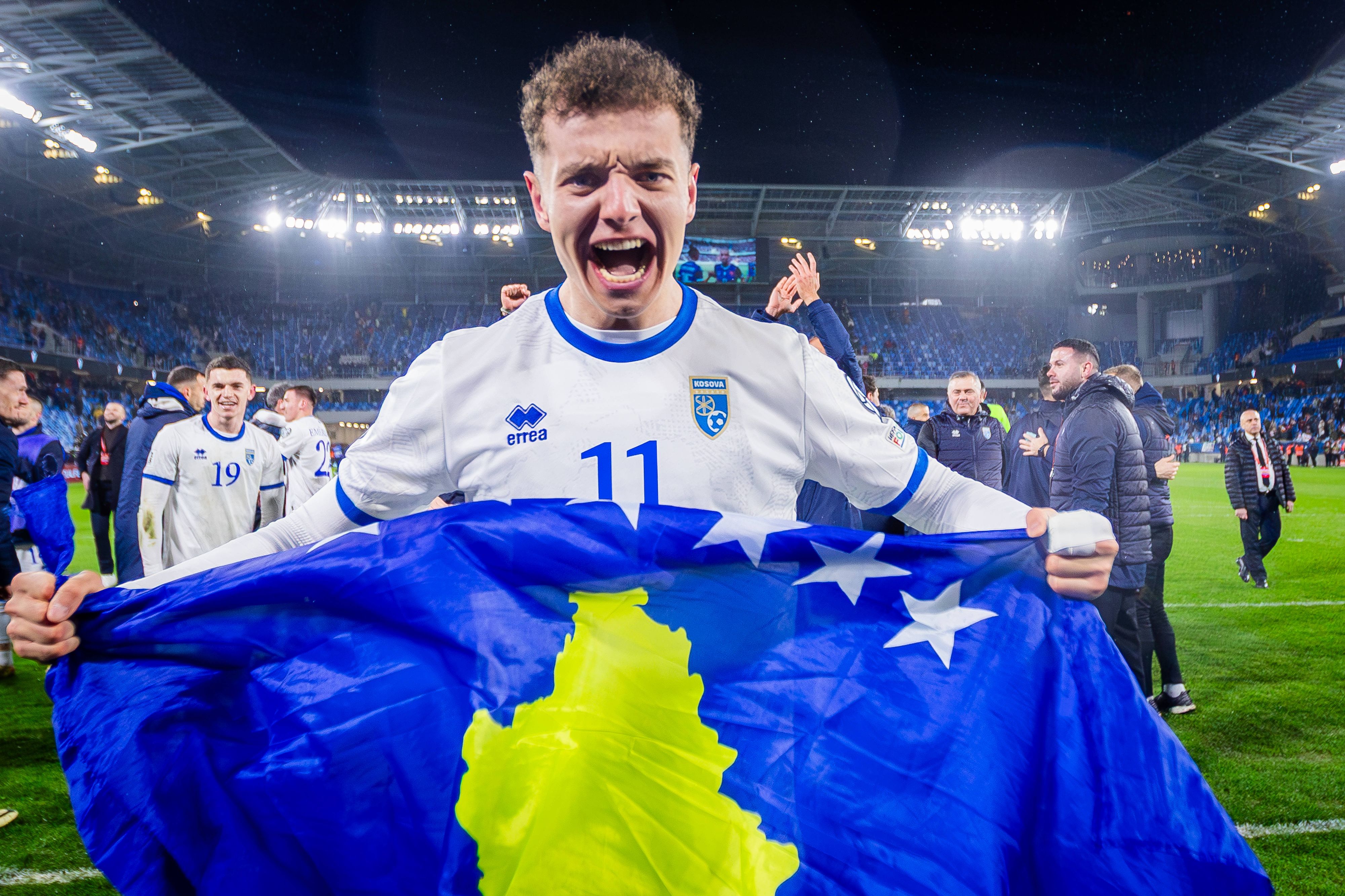 Mit dem Kosovo zog Asllani ins Playoff-Endspiel um die verbliebenen WM-Tickets ein.