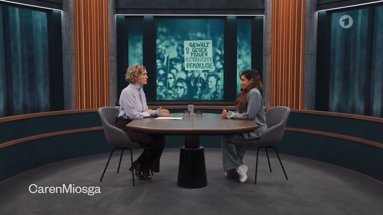 Caren Miosga mit Collien Fernandes.