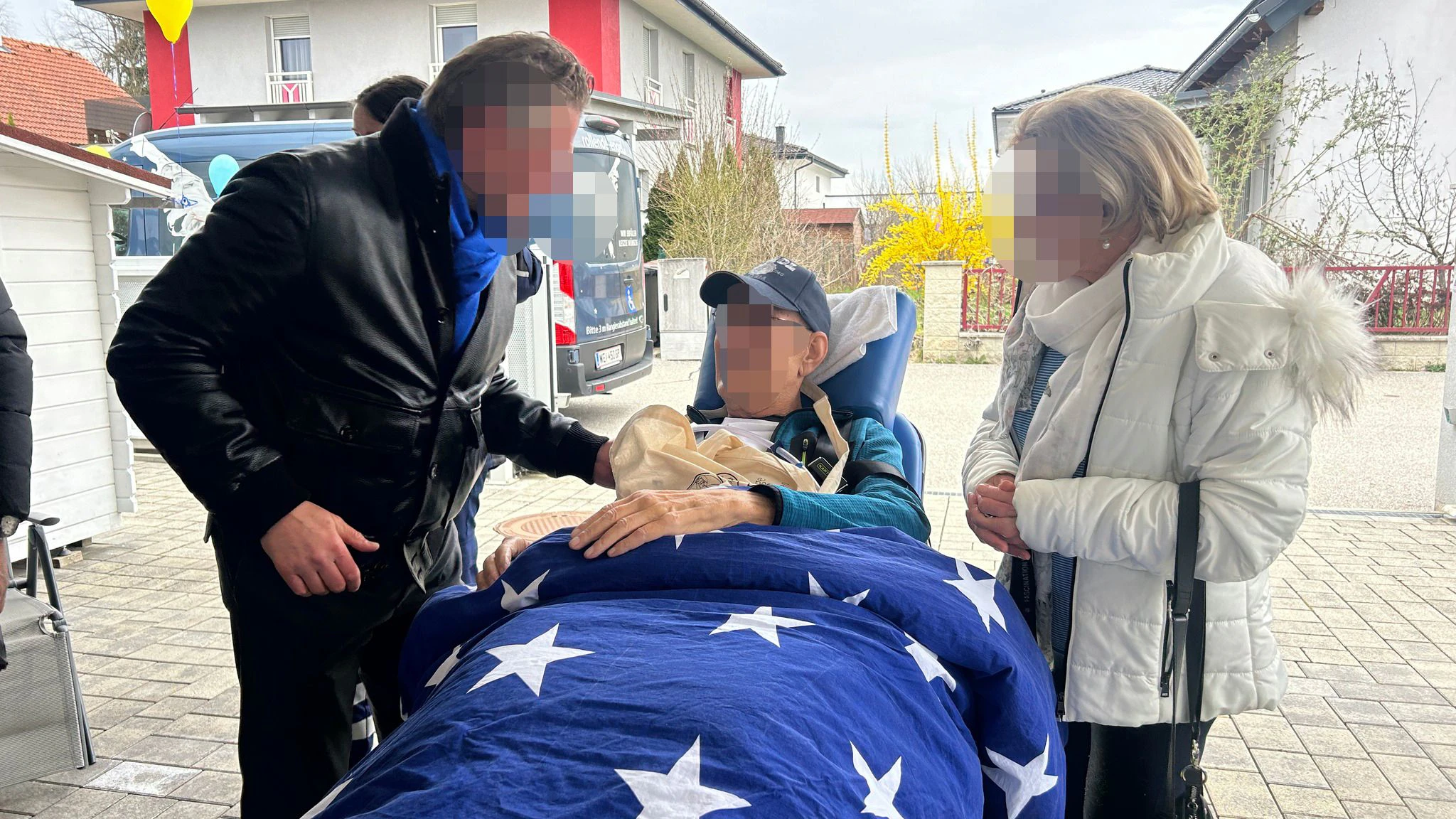 Heute.at - Österreicher kann ein letztes Mal seine Heimat sehen