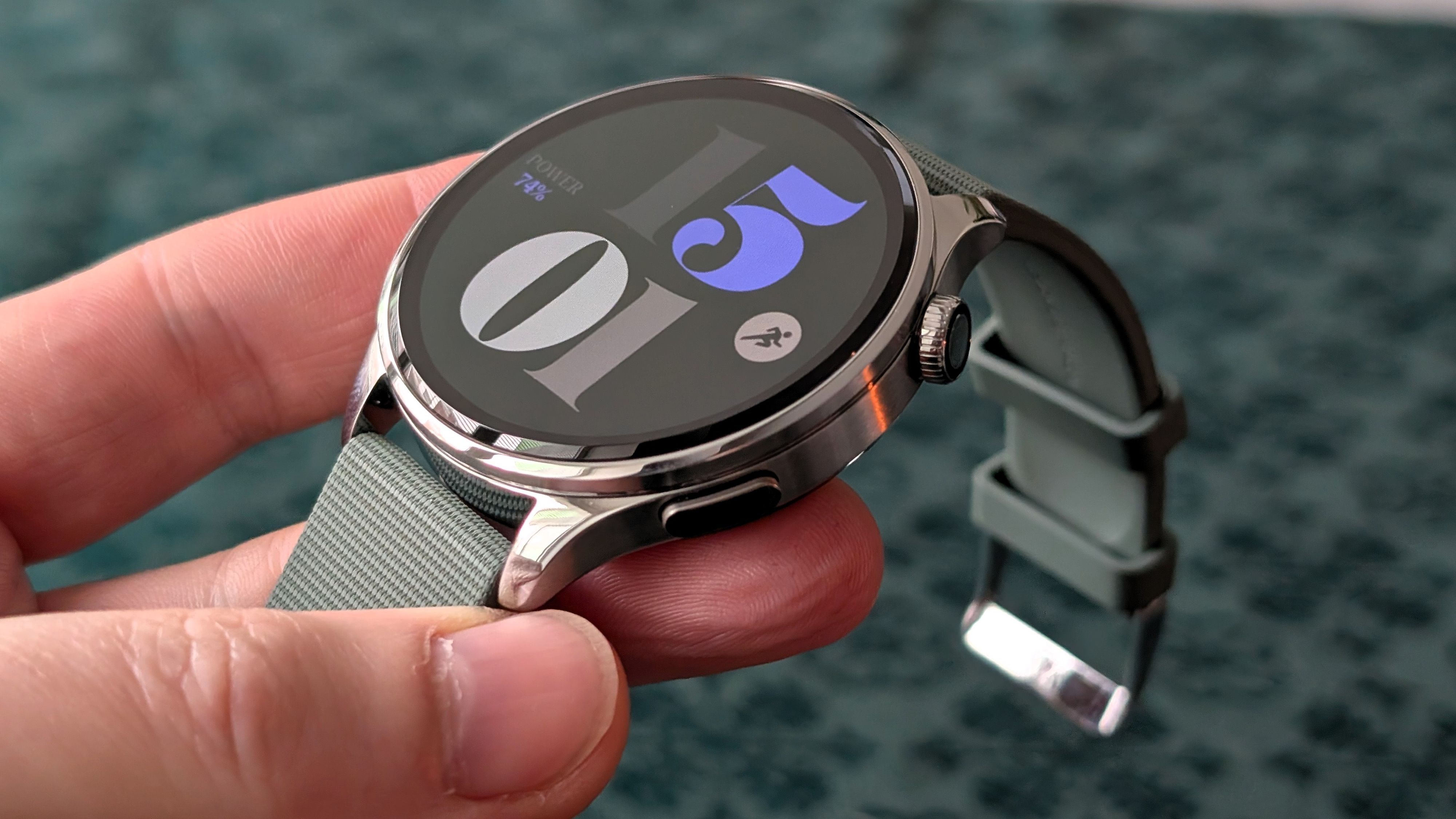 Die Xiaomi Watch 5 ist eine Smartwatch, die vor allem durch ihre starke Akkulaufzeit auffällt und damit viele Konkurrenten übertrifft.