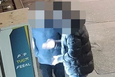 Nach Raub von Bankomatkarte! Quartett stellt sich