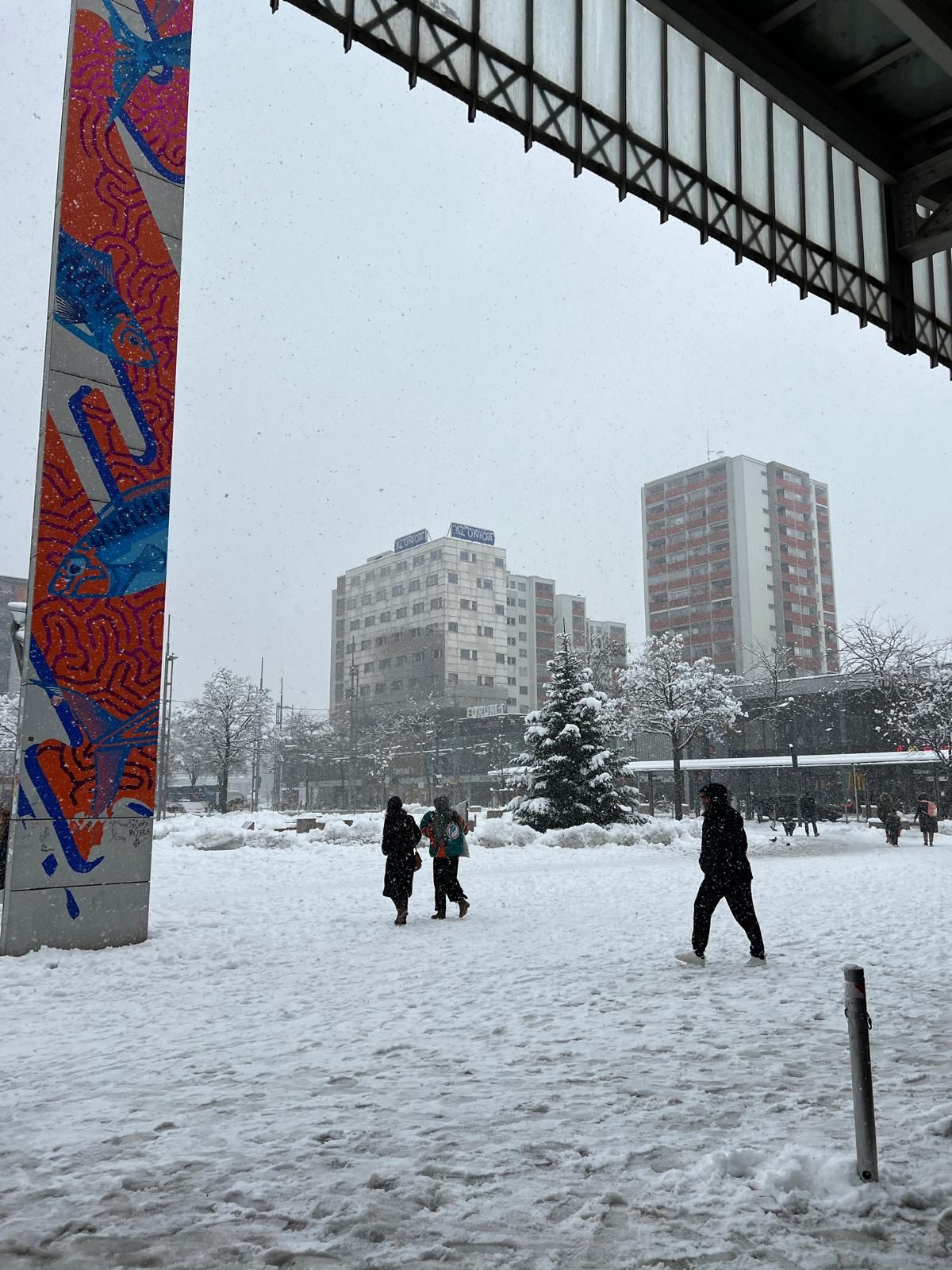 Das Gebäude befindet sich direkt am Hauptbahnhof. (Archivbild)