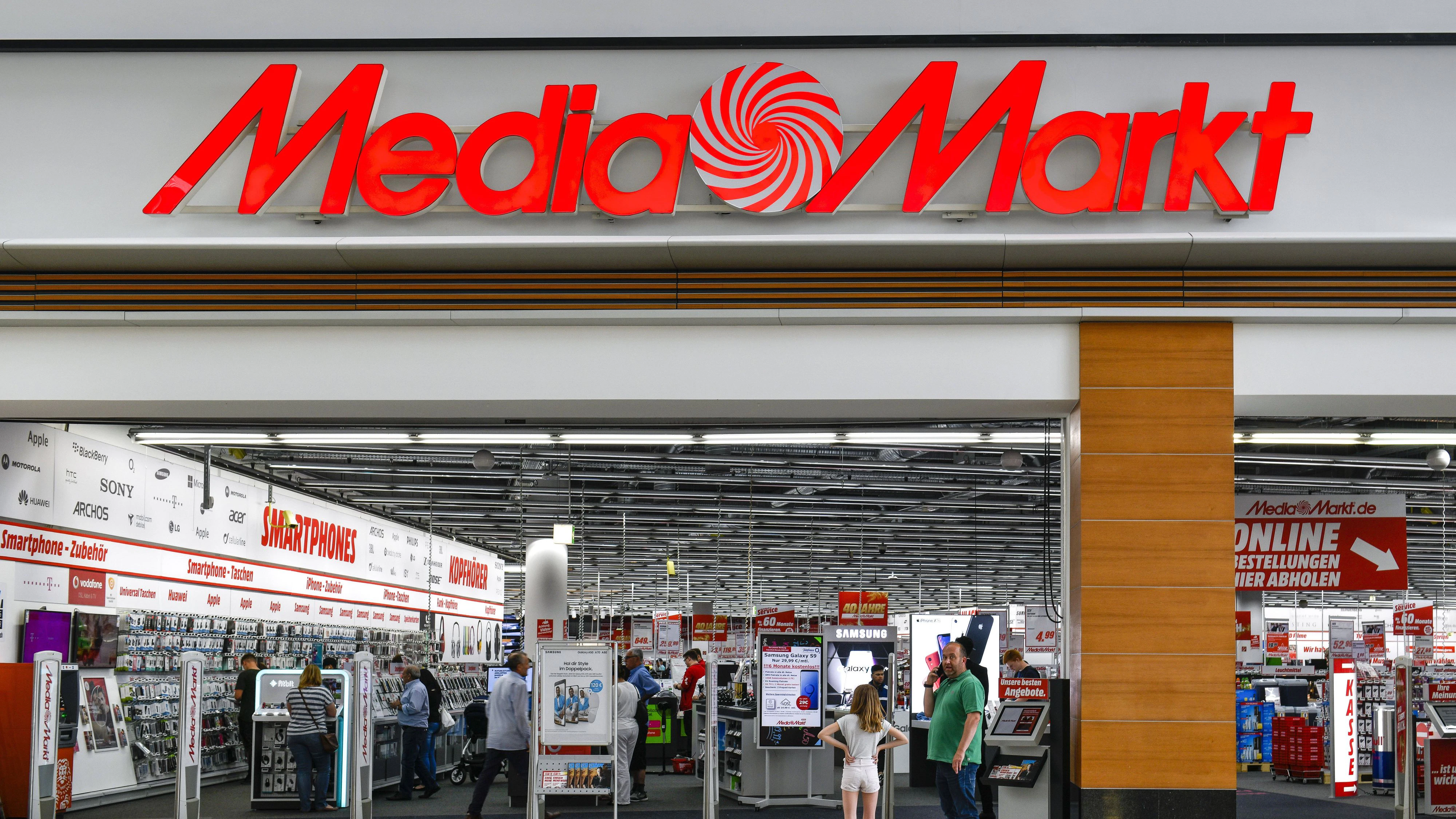  Media Markt, Einkaufszentrum Waterfront, AG-Weser-Straße, Gröpelingen, Bremen, Deutschland *** Media Markt, Shopping Centre Waterfront, AG Weser Strasse, Gröpelingen, Bremen, Germany