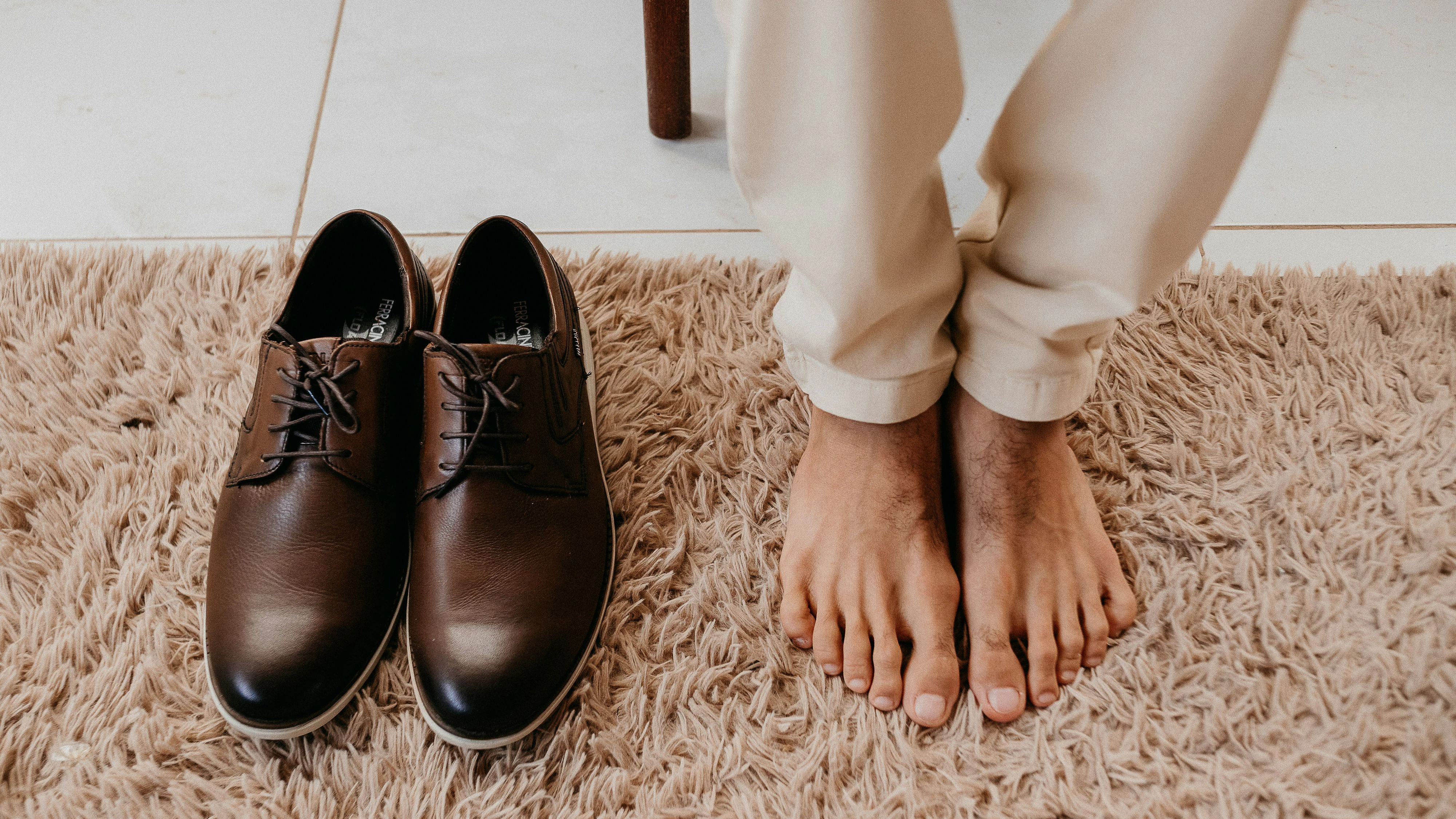 Was sauber aussieht, kann voller Keime sein – besonders Teppiche im Hotel.