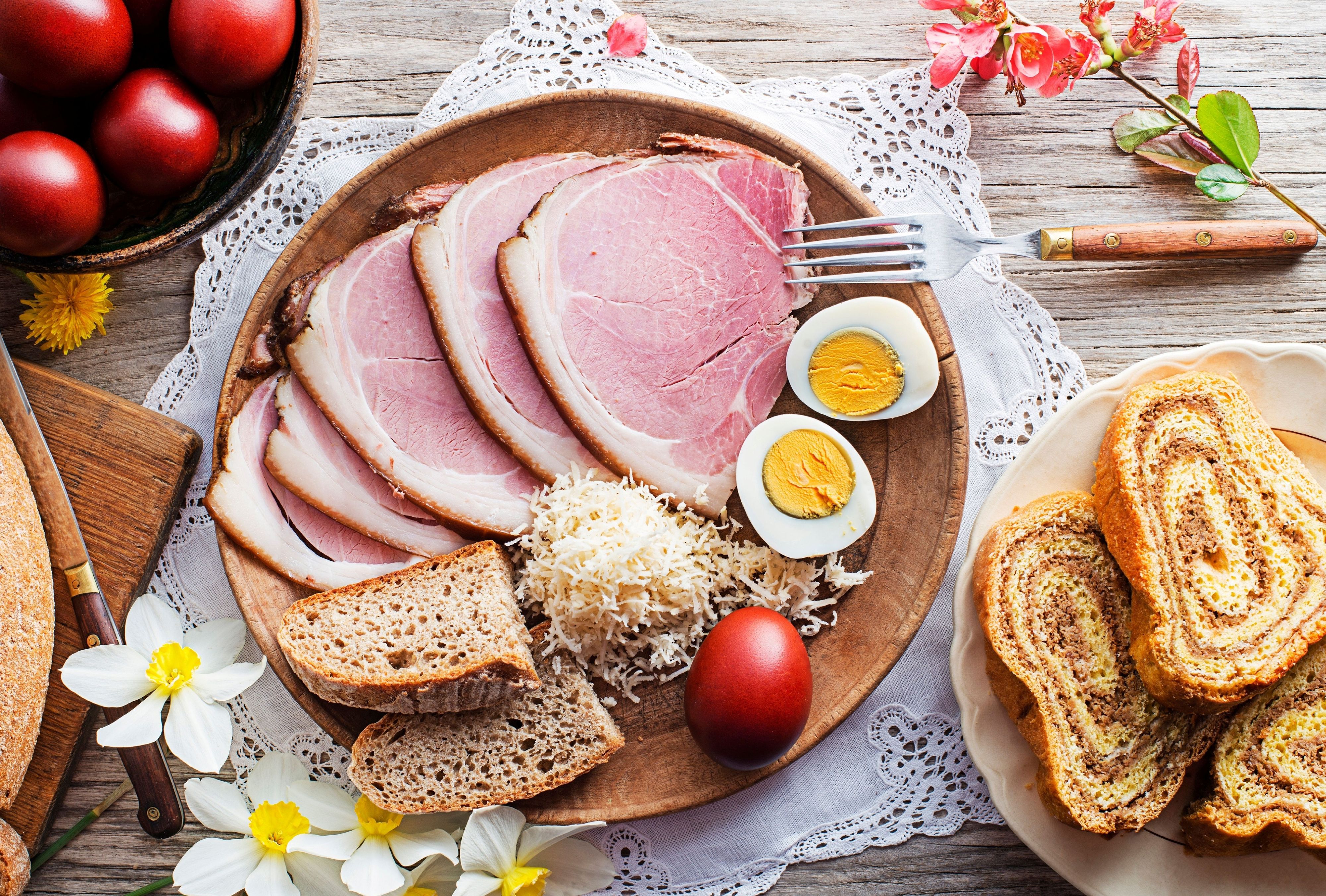 Heute.at - Osterjause: So viel kosten Schinken, Eier & Brot heuer