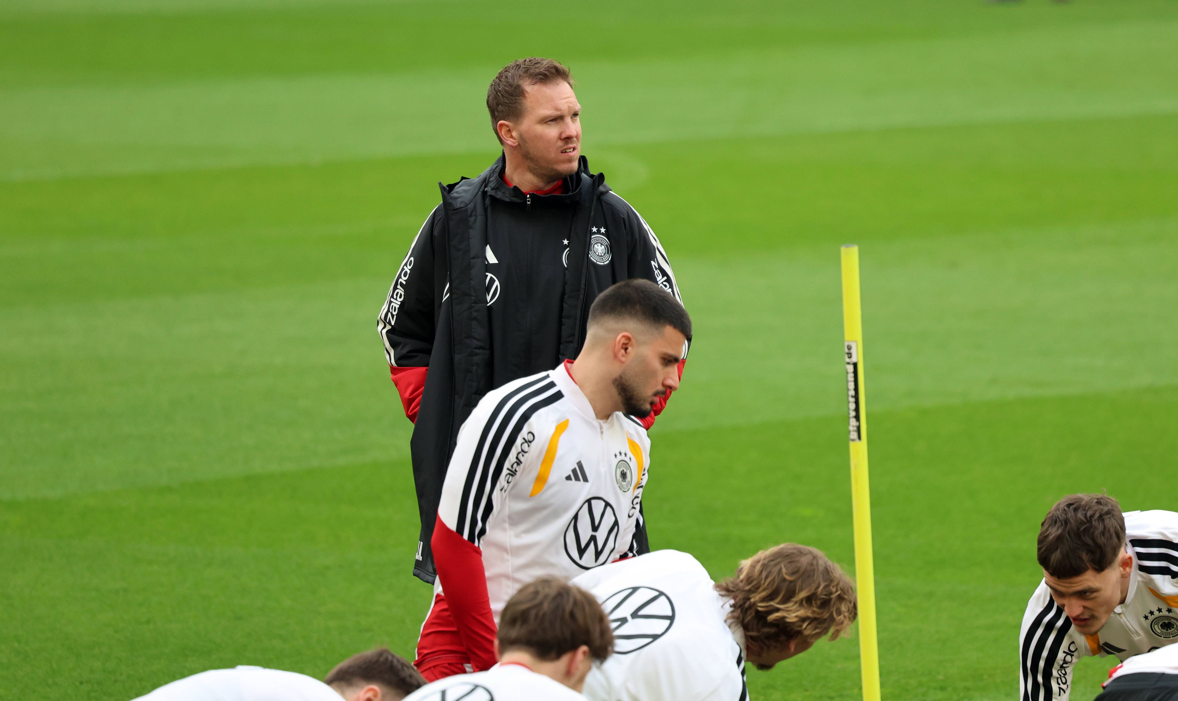 Deniz Undav und Julian Nagelsmann.