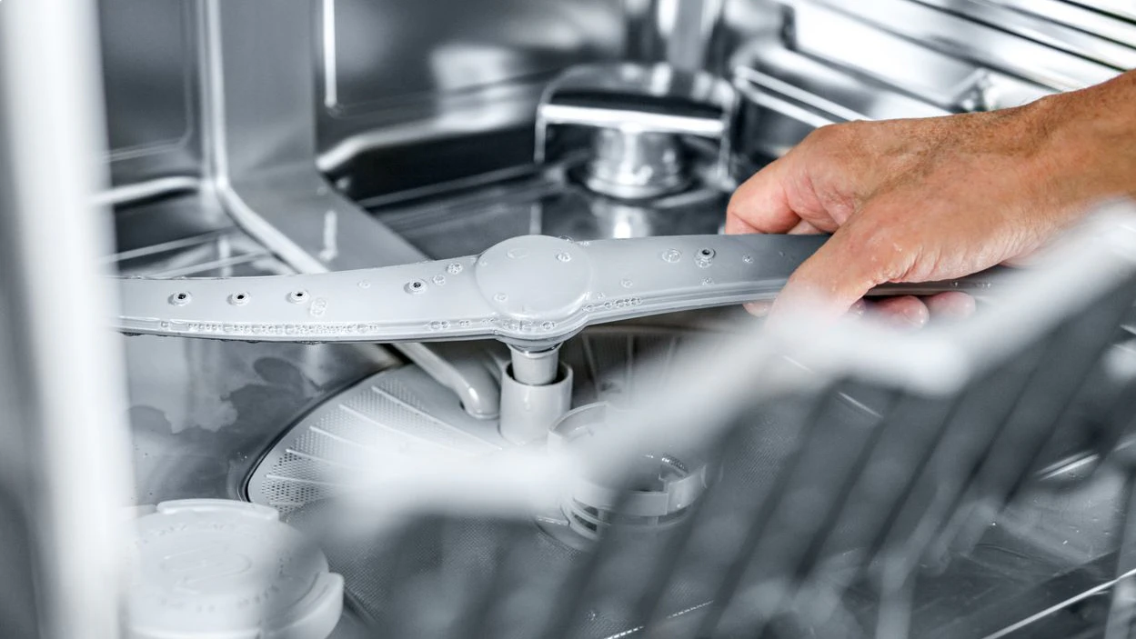 Heute.at - Auch dieses Teil beim Geschirrspüler musst du putzen