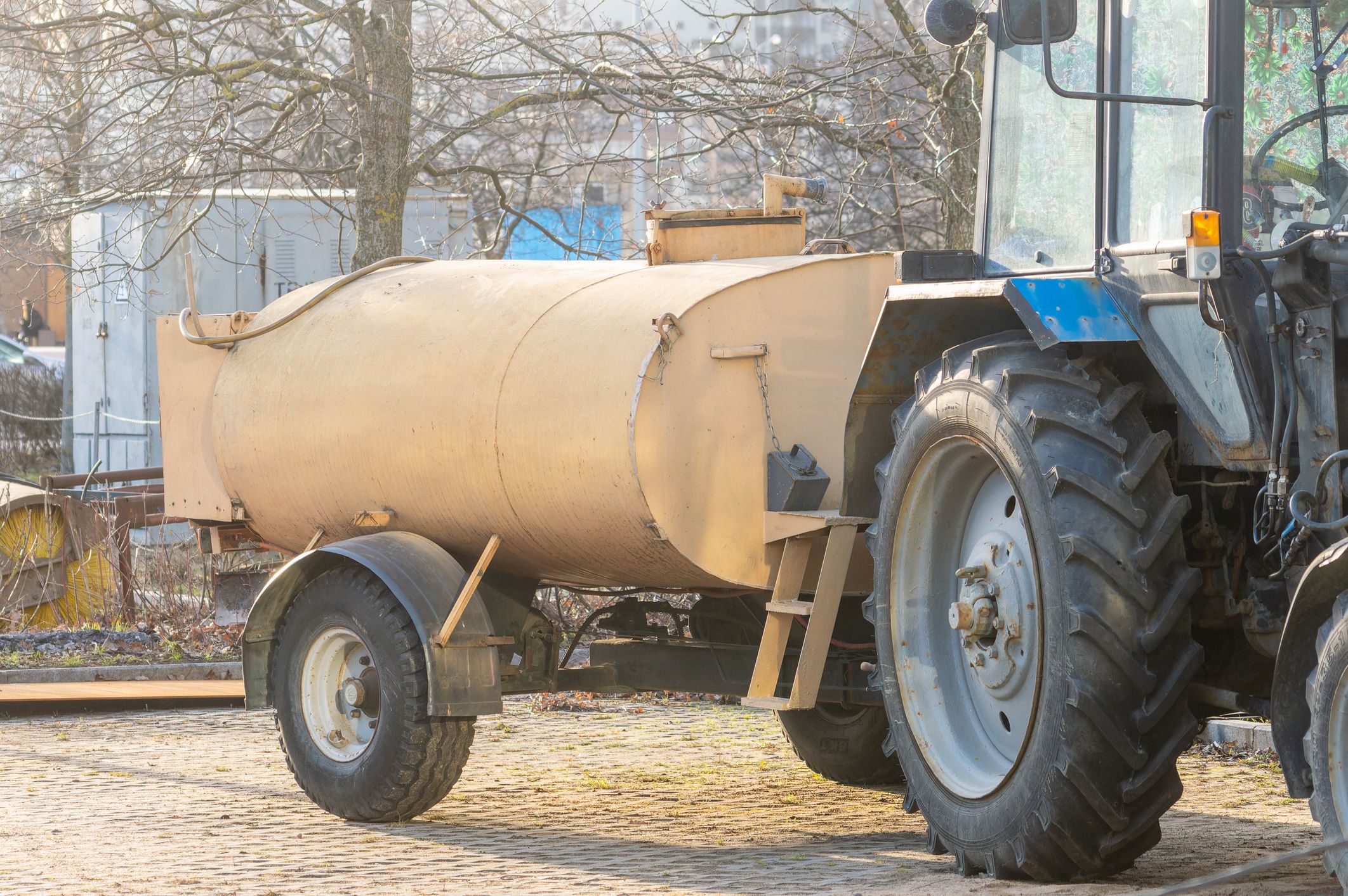 Heute.at - Sohn erfasst Mama mit dem Traktor – Frau ist sofort tot