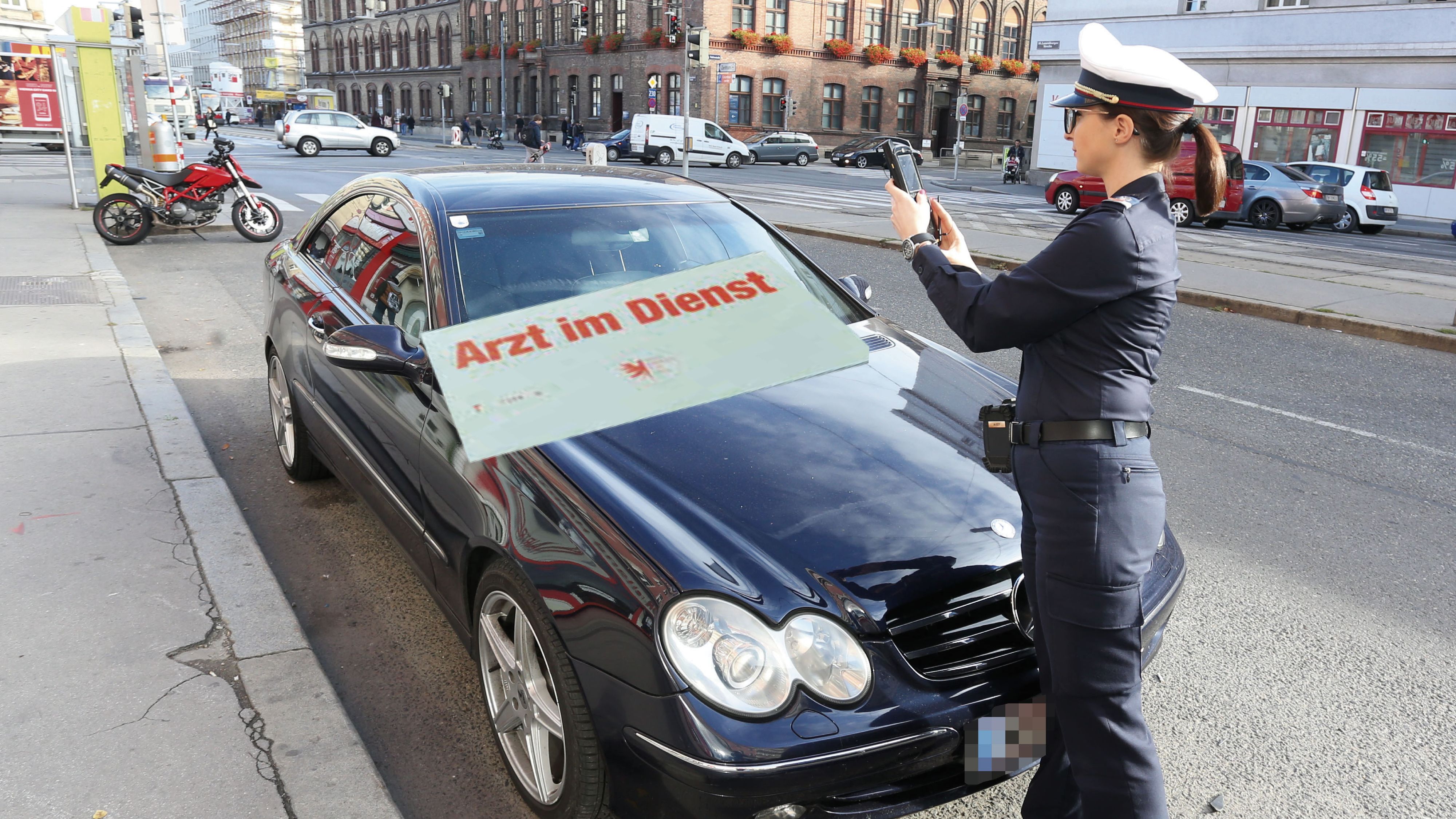 Eine Wiener Ärztin soll ihr 