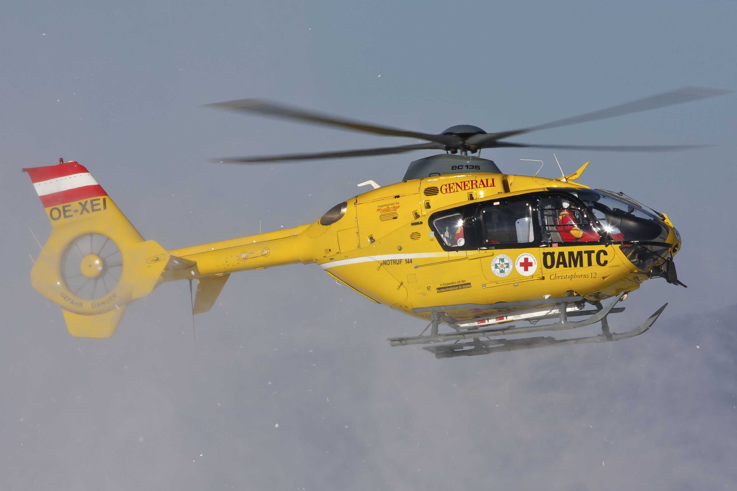 Heute.at - Mädchen stürzte in Pool: endlich aus Tiefschlaf erwacht