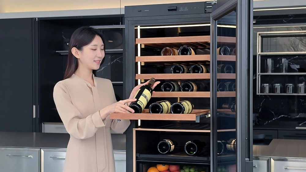 Heute.at - Noch Wein daheim? Dieser Kühlschrank sagt's dir