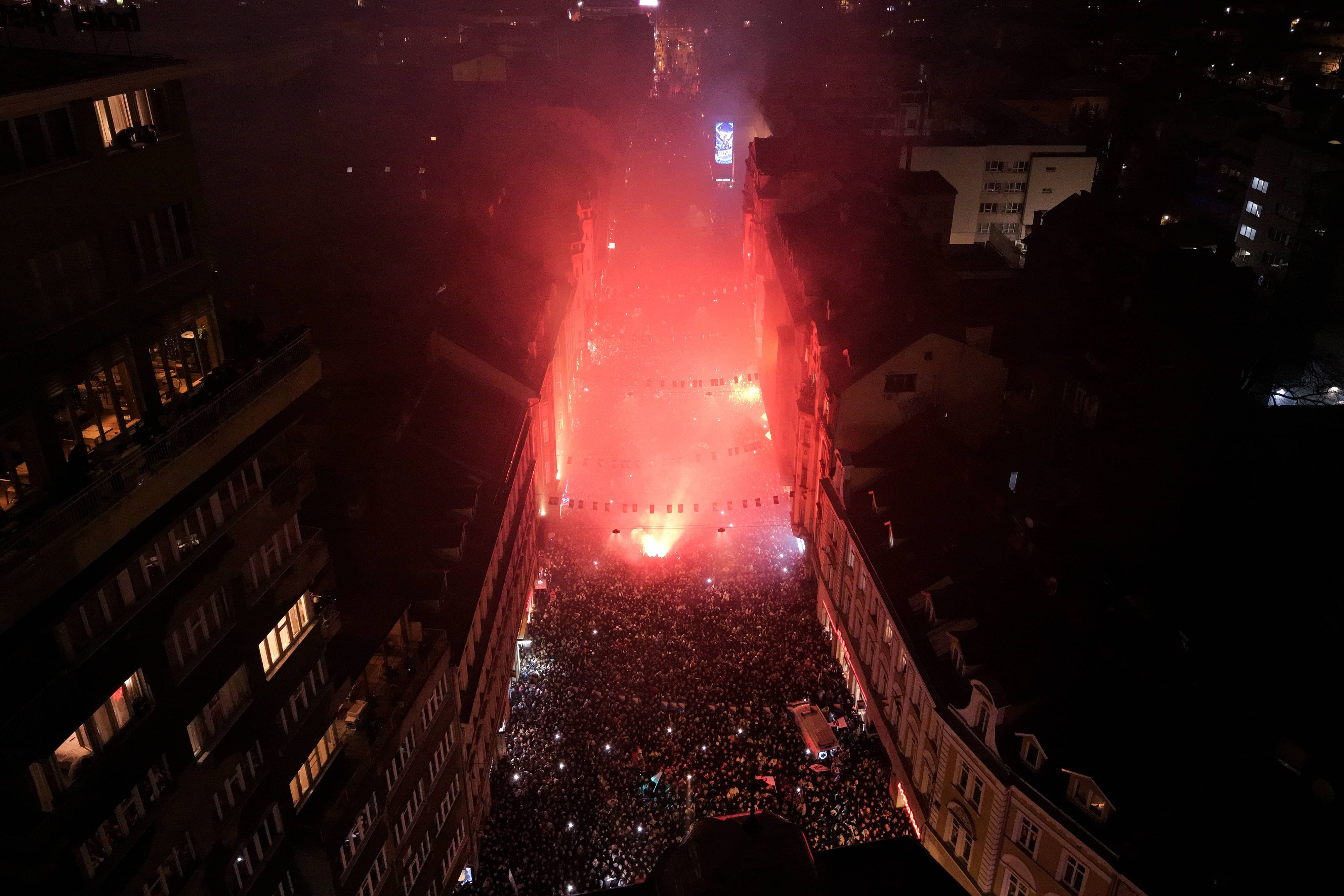 Heute.at - Italien rausgeworfen! Bosnier feiern irre WM-Party