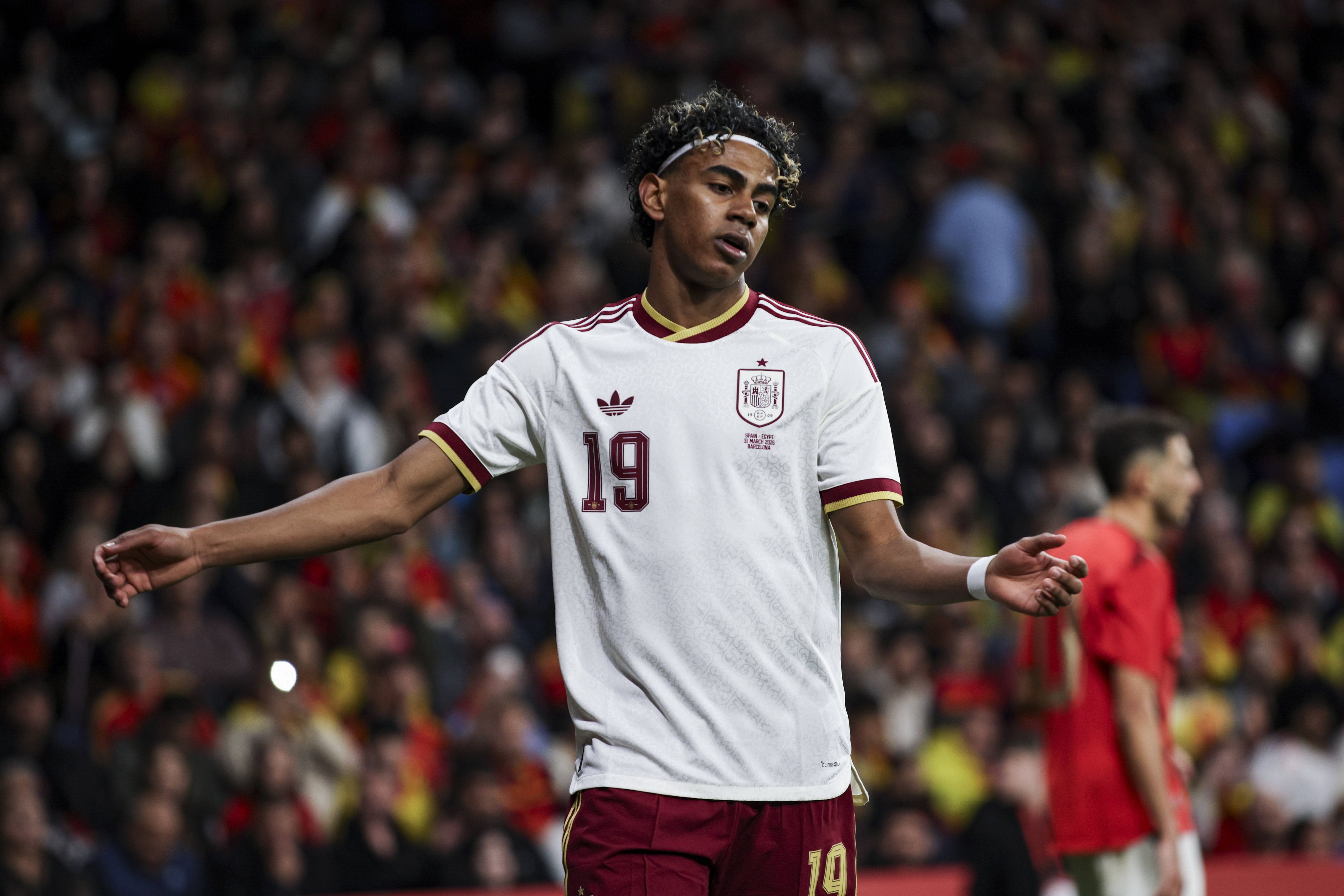 Lamine Yamal bezieht zum Rassismus-Skandal Stellung.