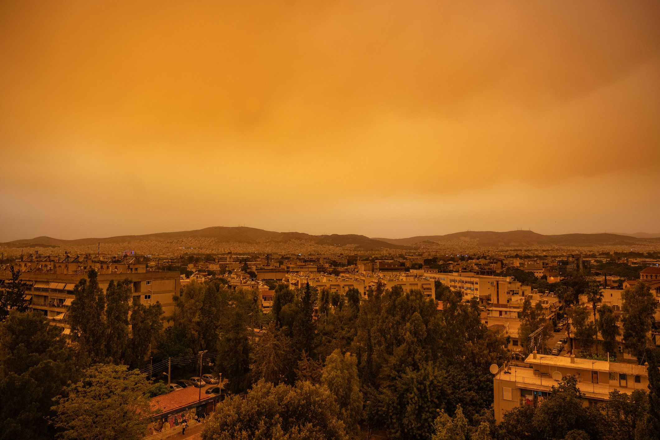 Heute.at - Saharastaub sorgt für Flugchaos in Teilen Europas