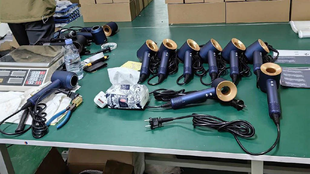 Heute.at - Tausende gefälschte Dyson-Produkte aus Verkehr gezogen