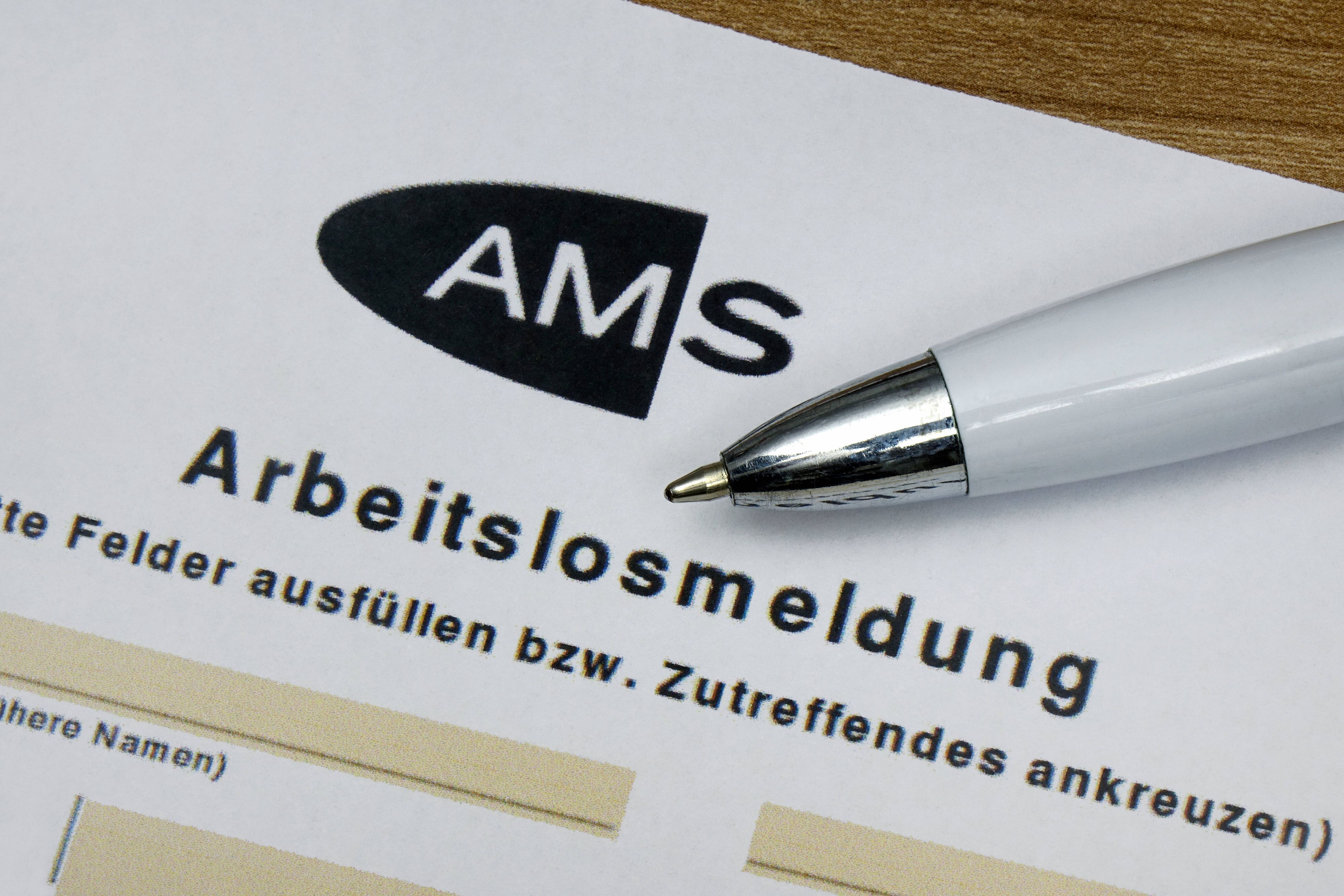 Heute.at - So viele Menschen bekommen jetzt AMS-Geld in Österreich