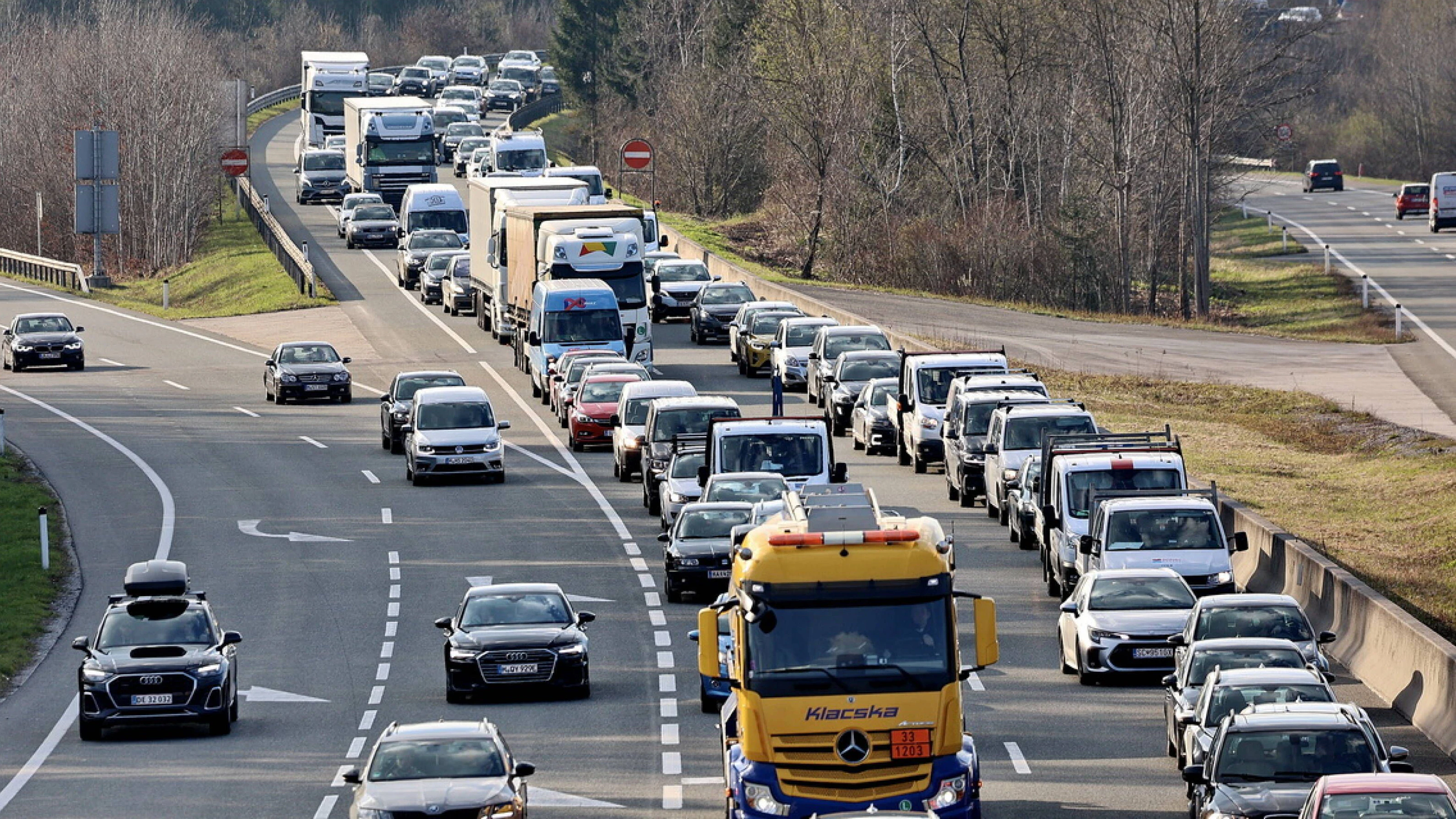 Heute.at - Seuchengefahr! Ministerium gibt Oster-Warnung aus