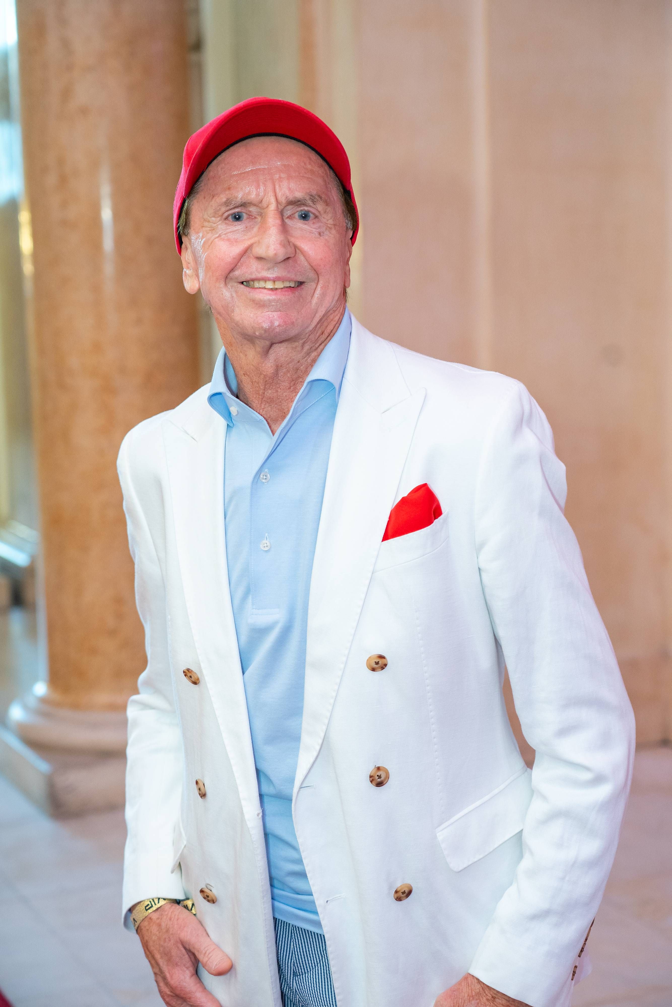 Heribert Kasper freut sich über Nachrichten von vielen Frauen