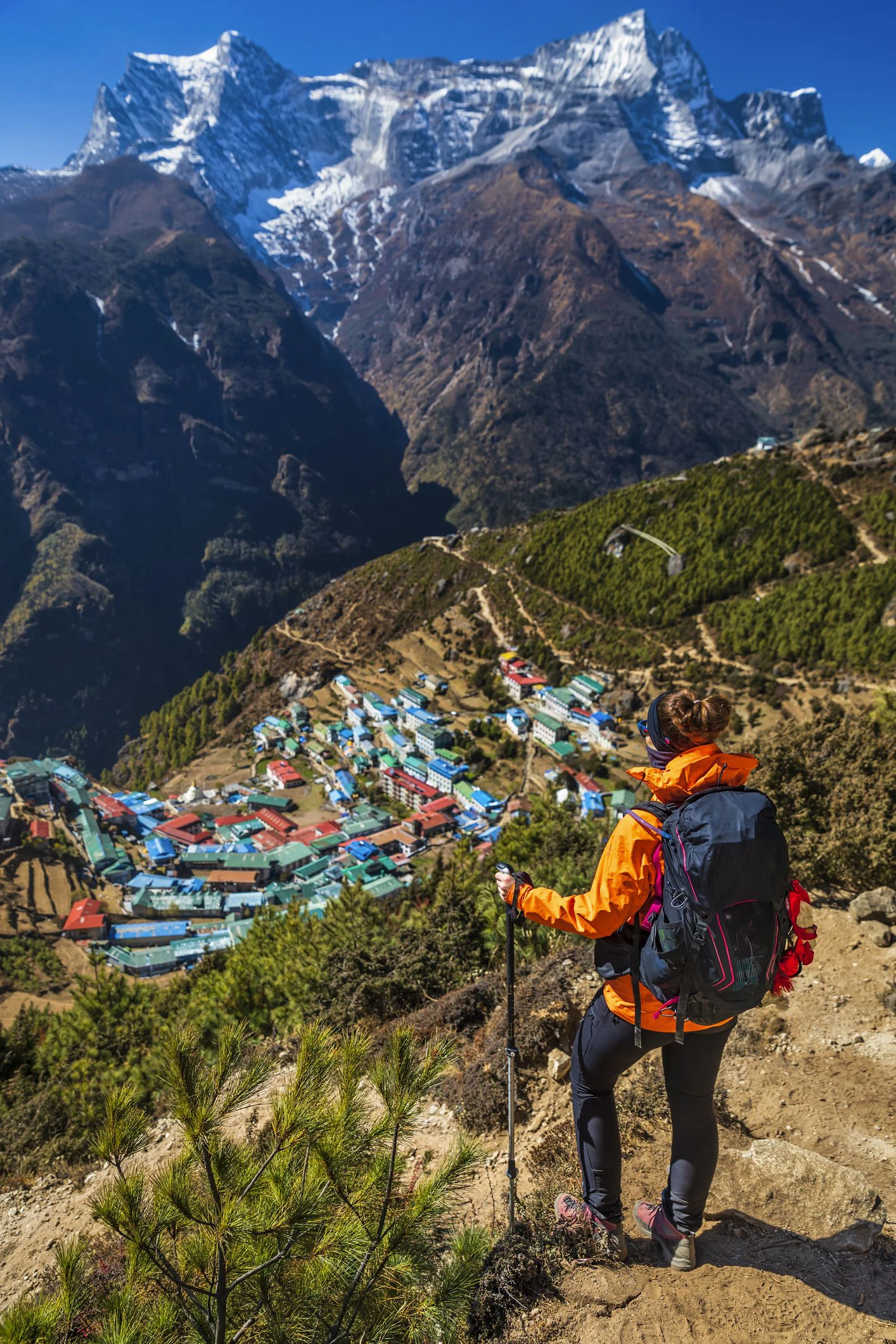 Zwischen 300.000 und 400.000 Menschen kommen jedes Jahr zum Trekking und Bergsteigen nach Nepal
