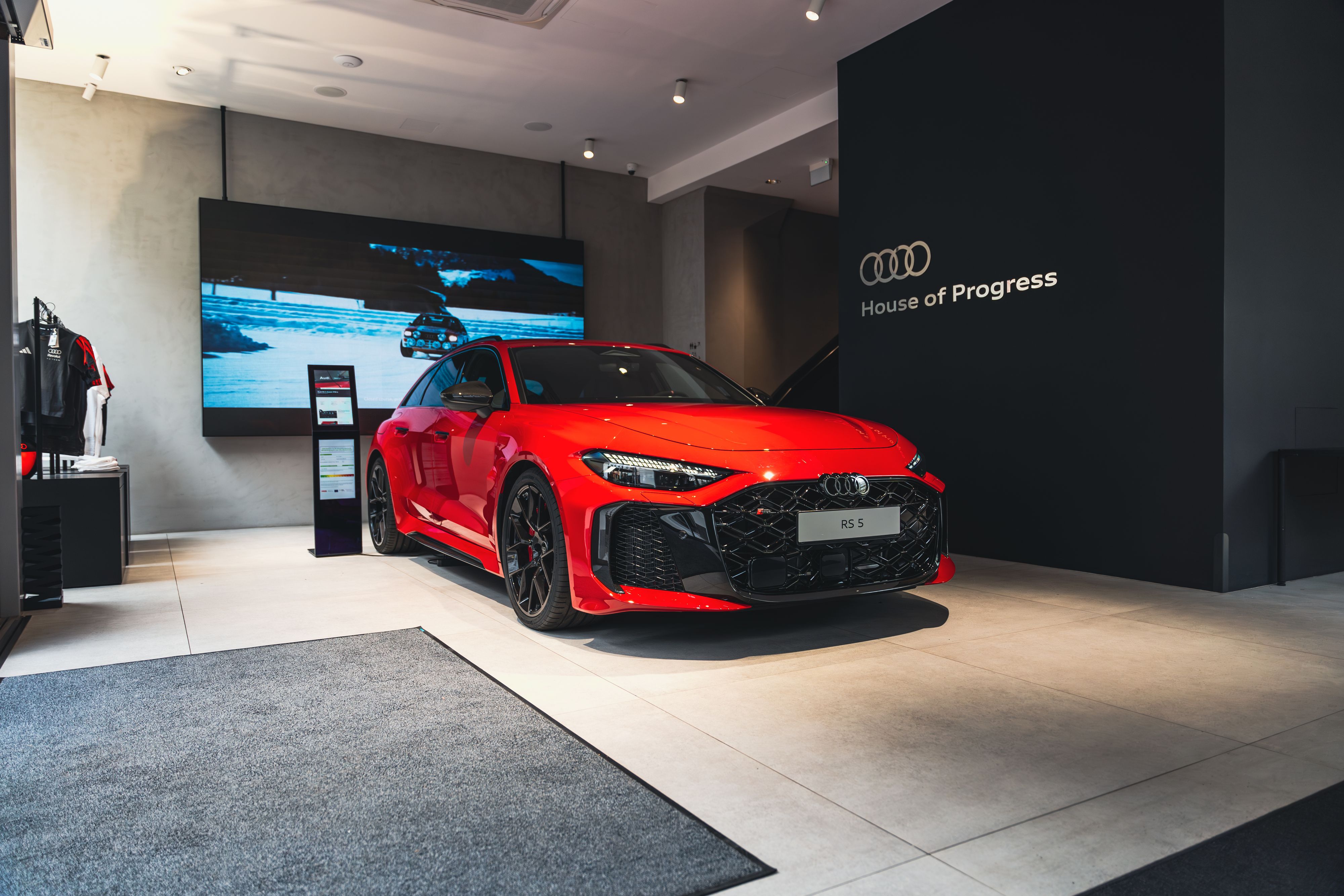 Heute.at - Breit und schnell! Der neue Audi RS5 mit 639 PS