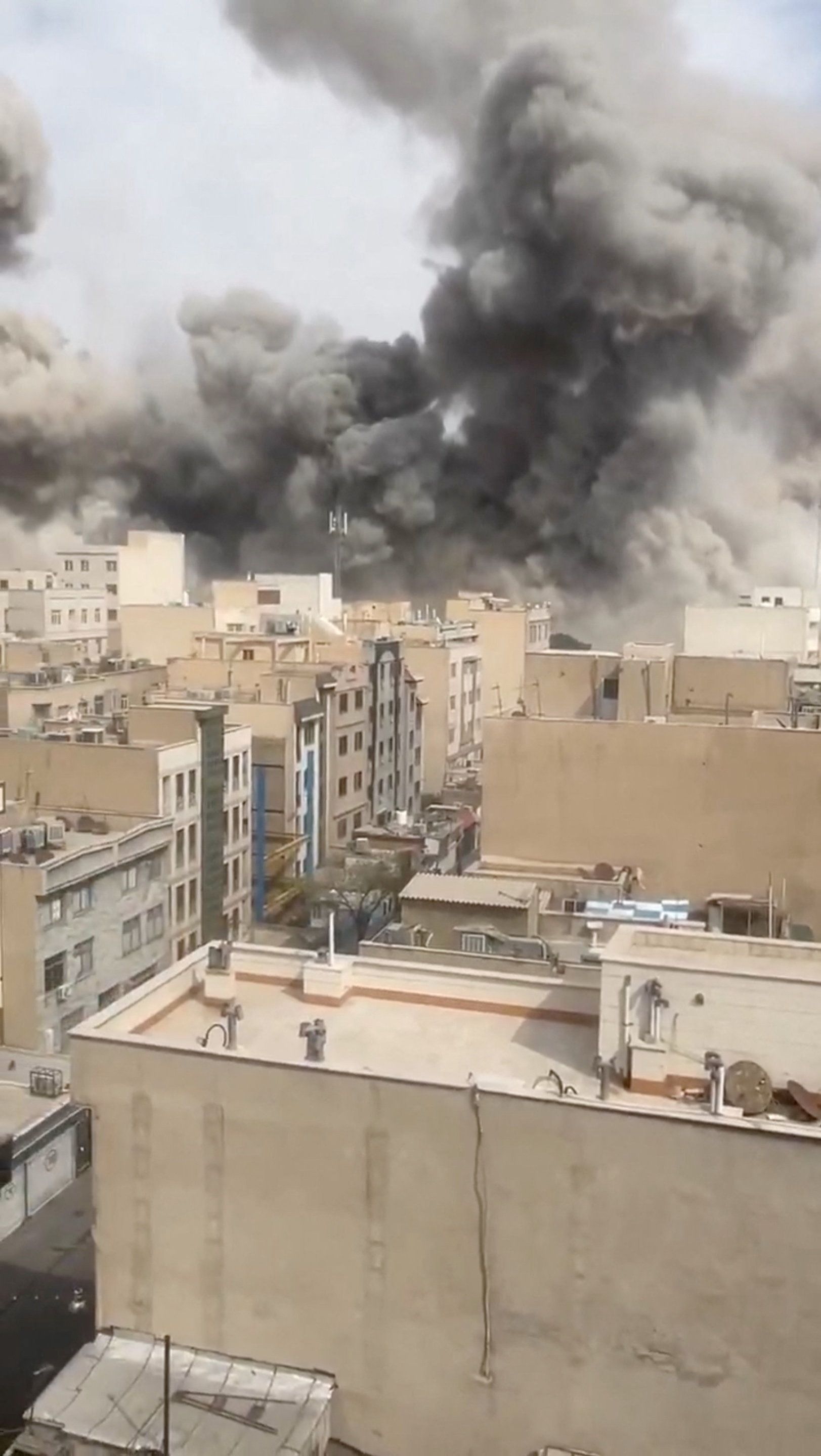 Heute.at - Iran droht USA und Israel mit vernichtender Reaktion