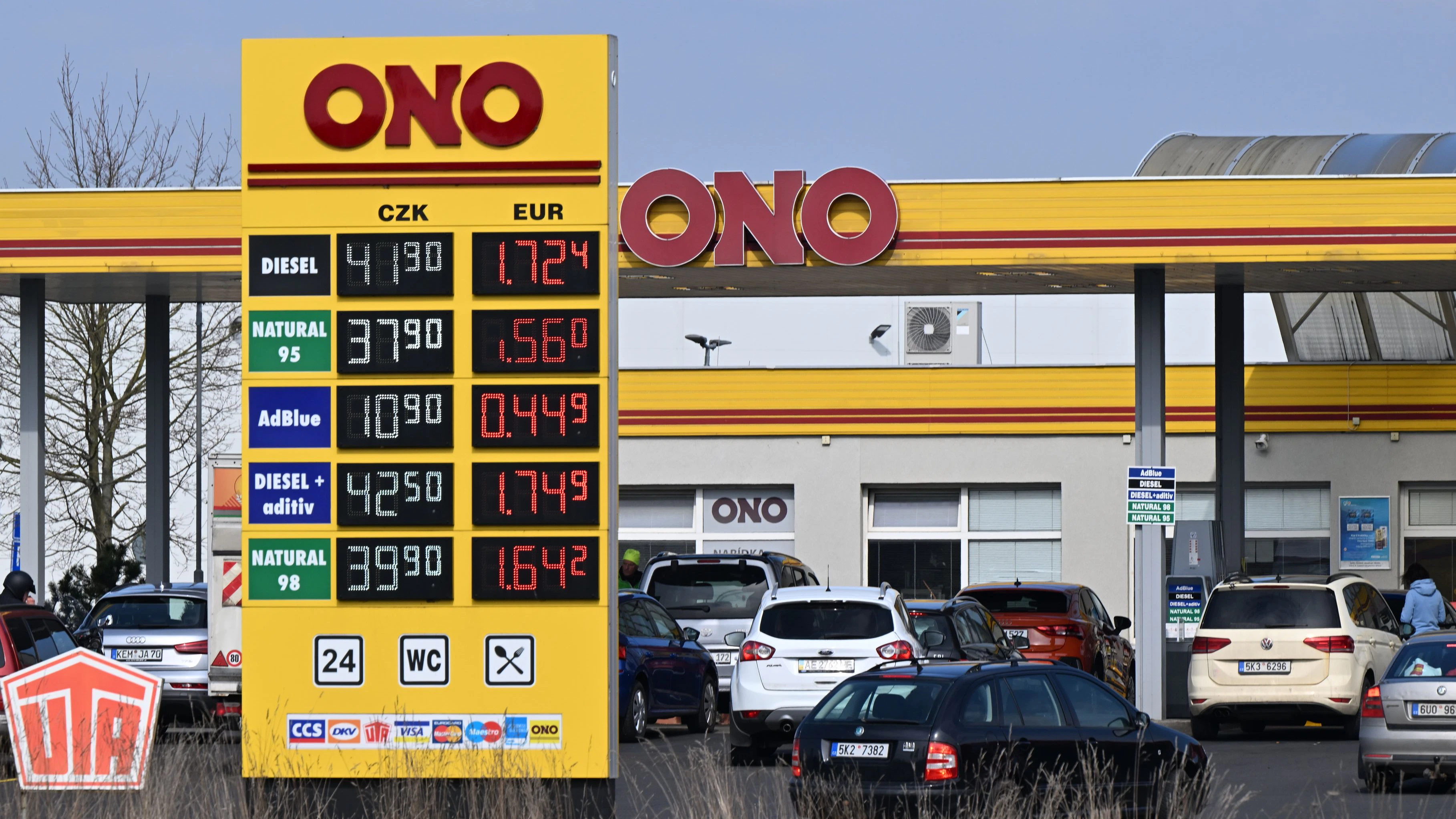 Heute.at - Tanken 30 Cent billiger – Tschechien senkt Spritpreise