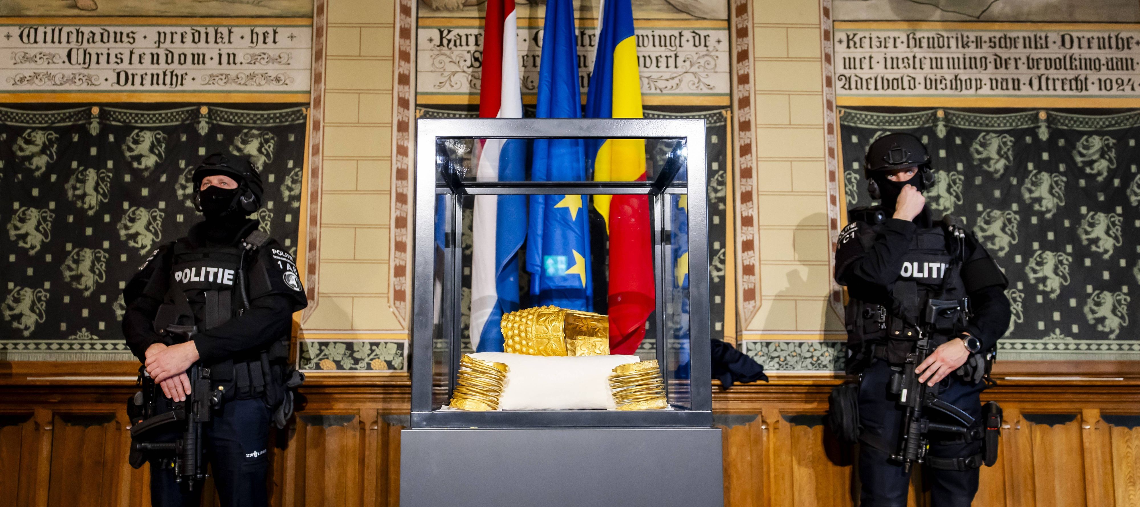 Der Helm von Cotofenesti und zwei goldene Armreife sind wieder zurück im Drents Museum in der niederländischen Stadt Assen.