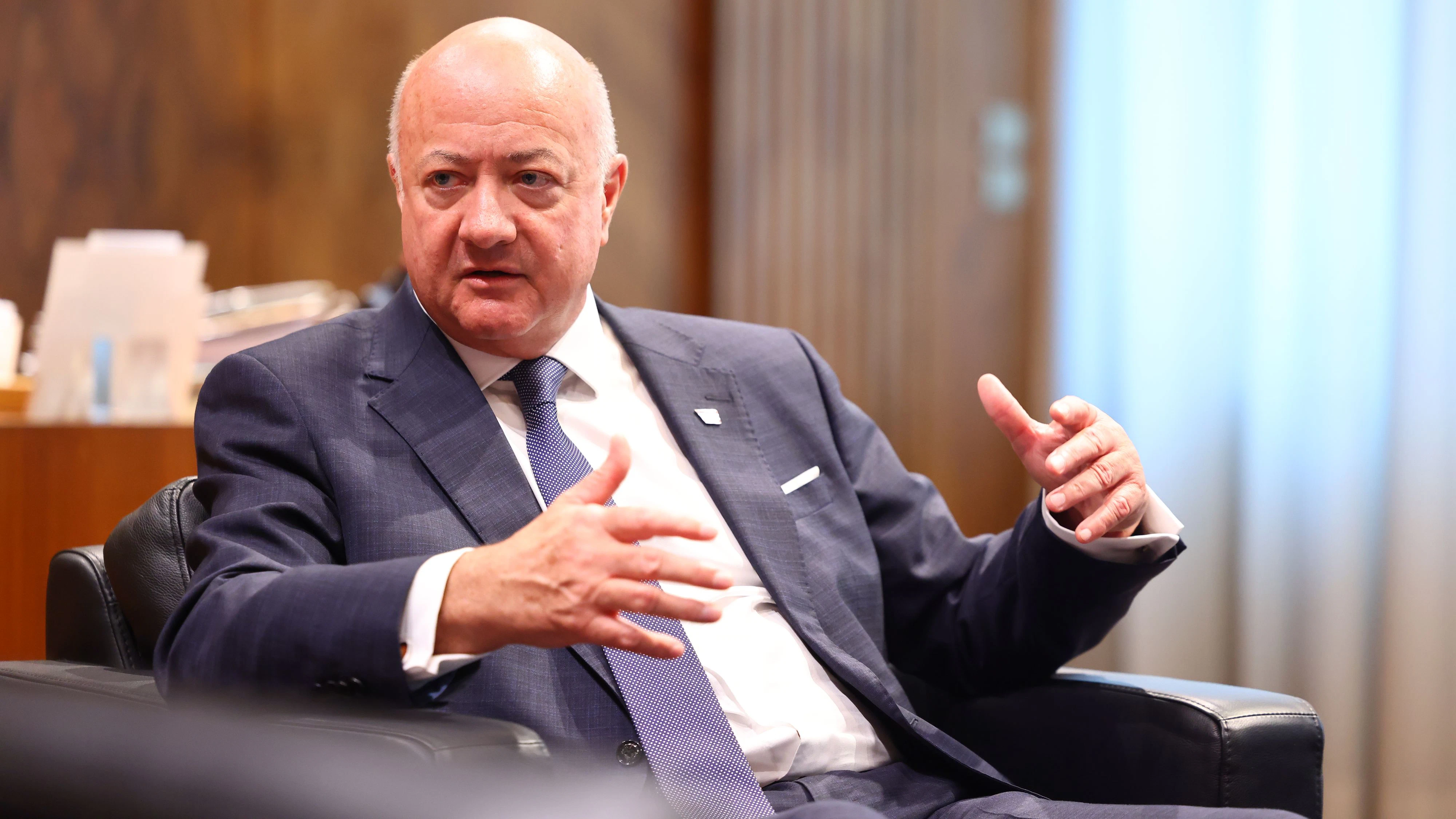 Heute.at - 6 € haben oder nicht haben – das ist nicht zum Lachen