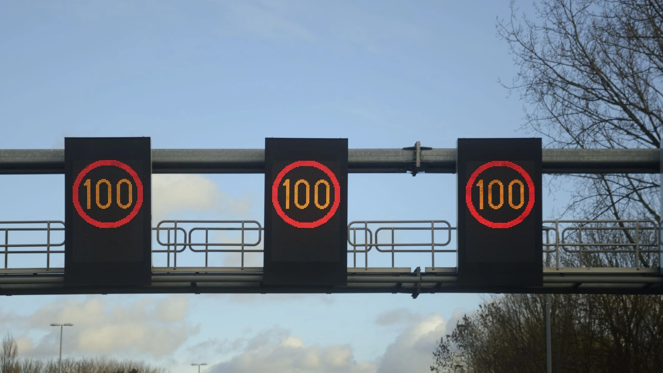 Heute.at - Sprit wird knapp – Tempo 100 auf Autobahn rückt näher