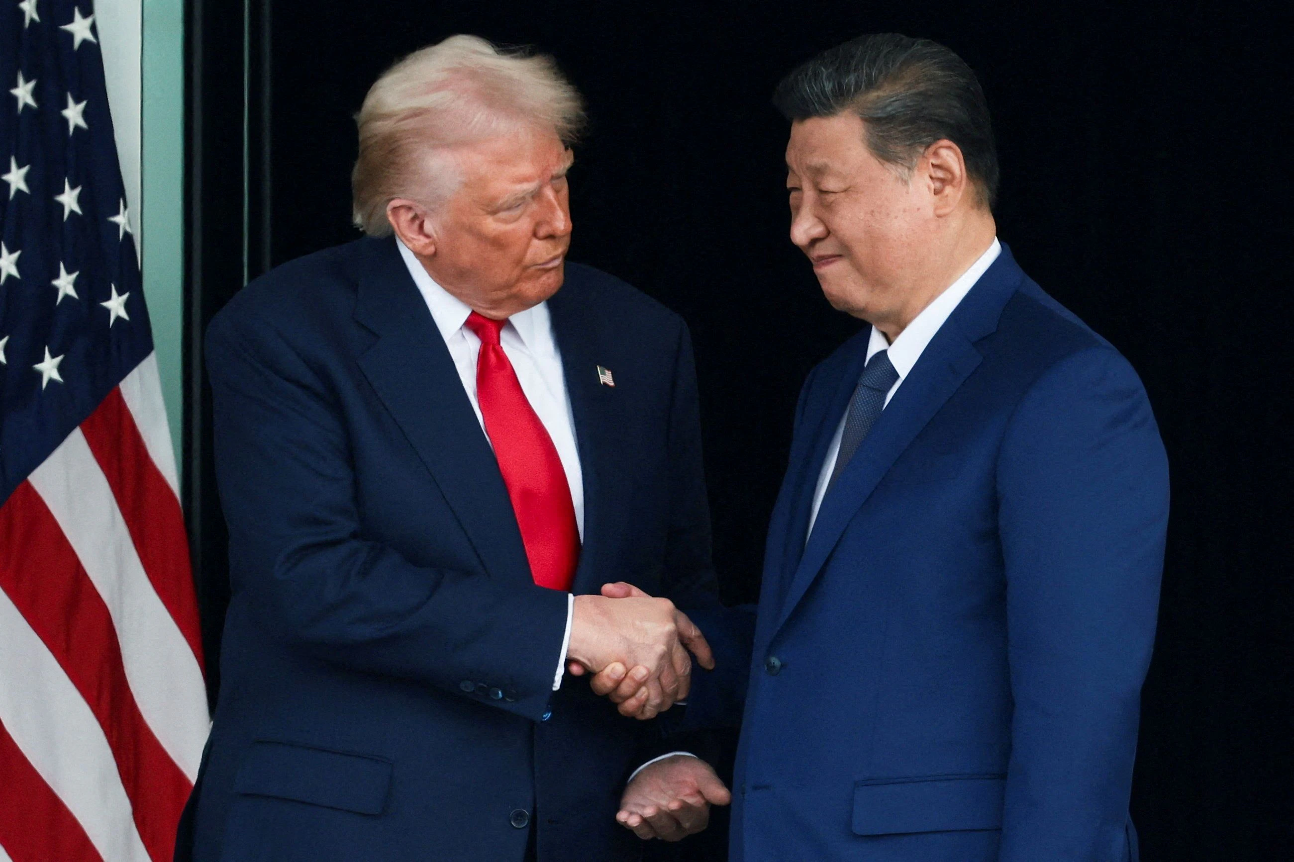 Donald Trump und Chinas Staatschef Xi Jinping: Auch bei der KI-Entwicklung geht es um den geopolitischen Wettbewerb, sagt der US-Präsident