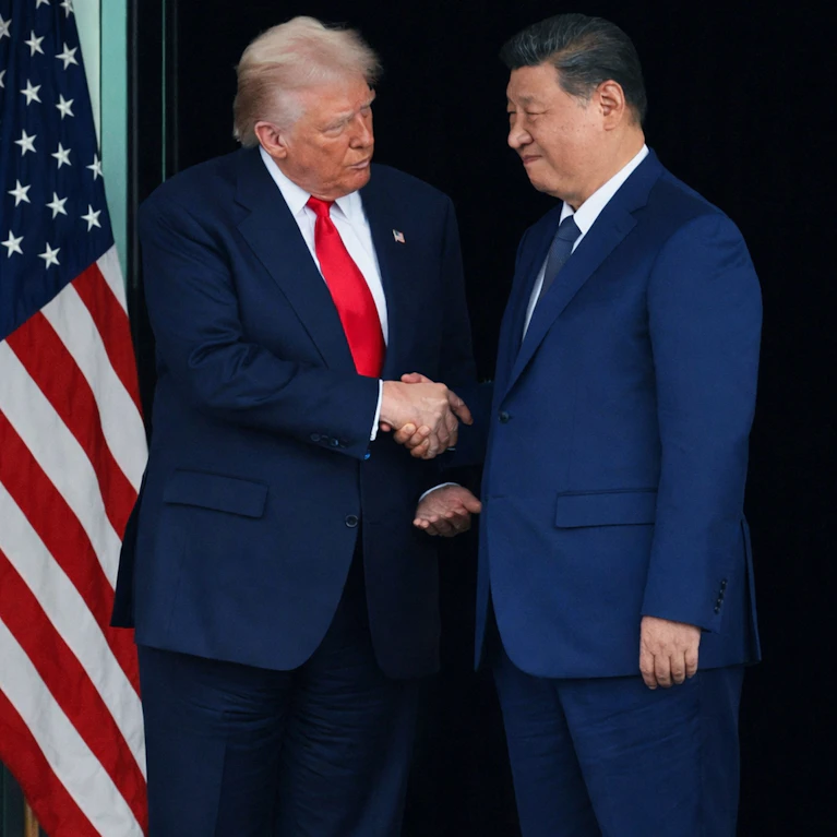 Der Irankrieg könnte die Weltordnung nachhaltig verändern. China sieht die Chance, großer Gewinner des Konflikts zu werden und die USA zu übertrumpfen. Das Land verfügt über gigantische Rohölreserven, ist energieautark und berechenbar. Geht die Strategie auf?