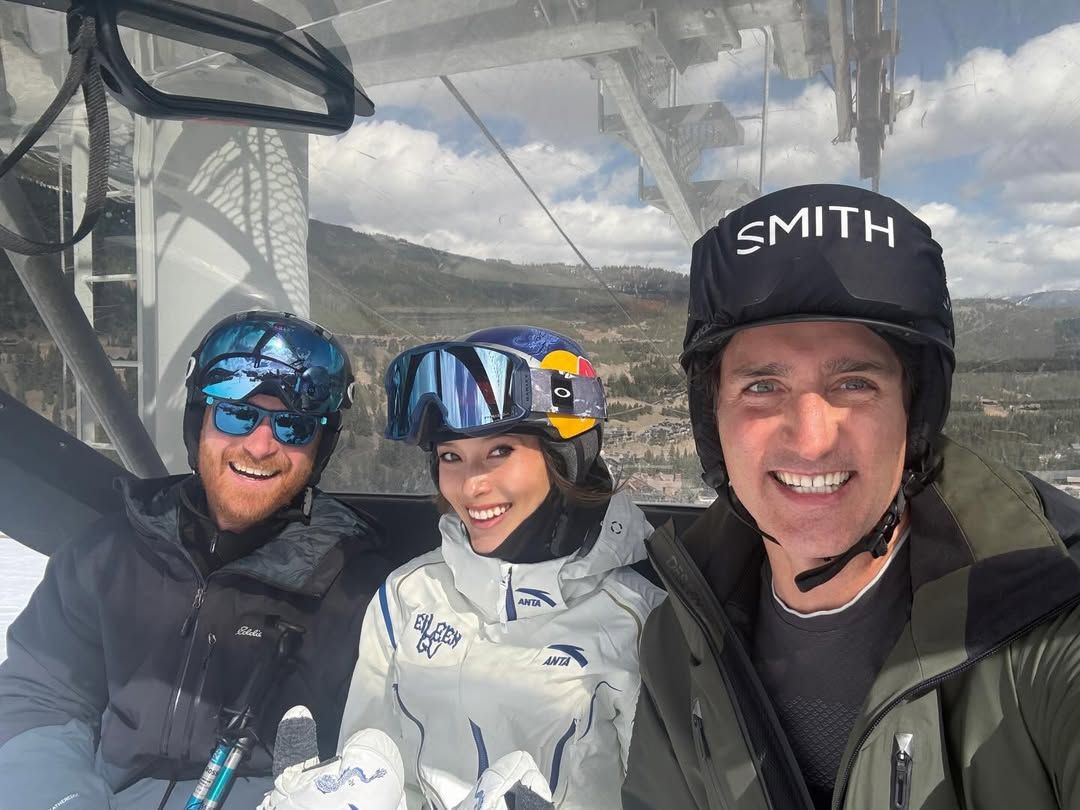 Freeski-Olympiasiegerin Eileen Gu teilte ein Selfie mit Prinz Harry und dem ehemaligen kanadischen Premier Justin Trudeau.
