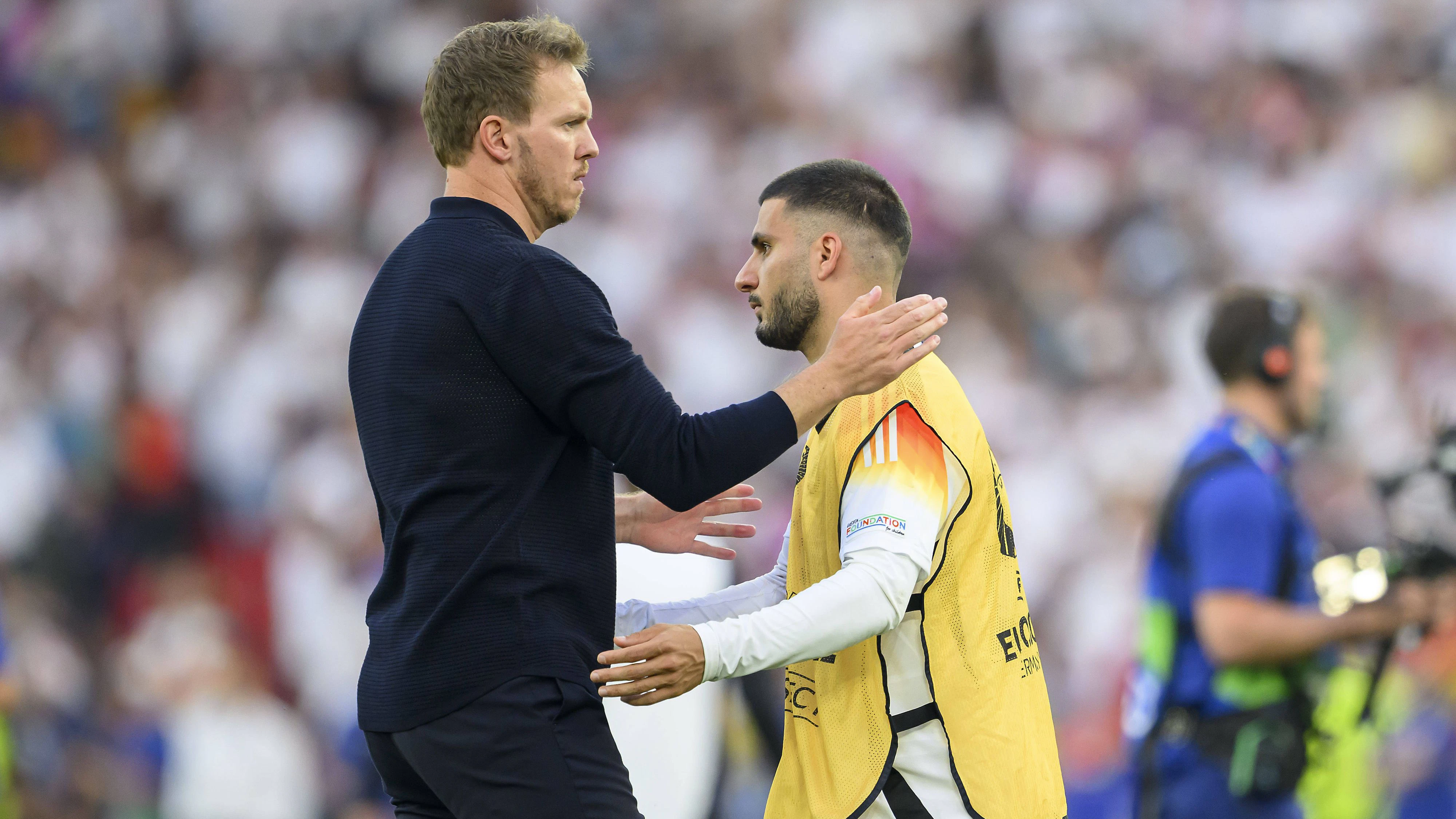 DFB-Trainer Julian Nagelsmann und Deniz Undav 