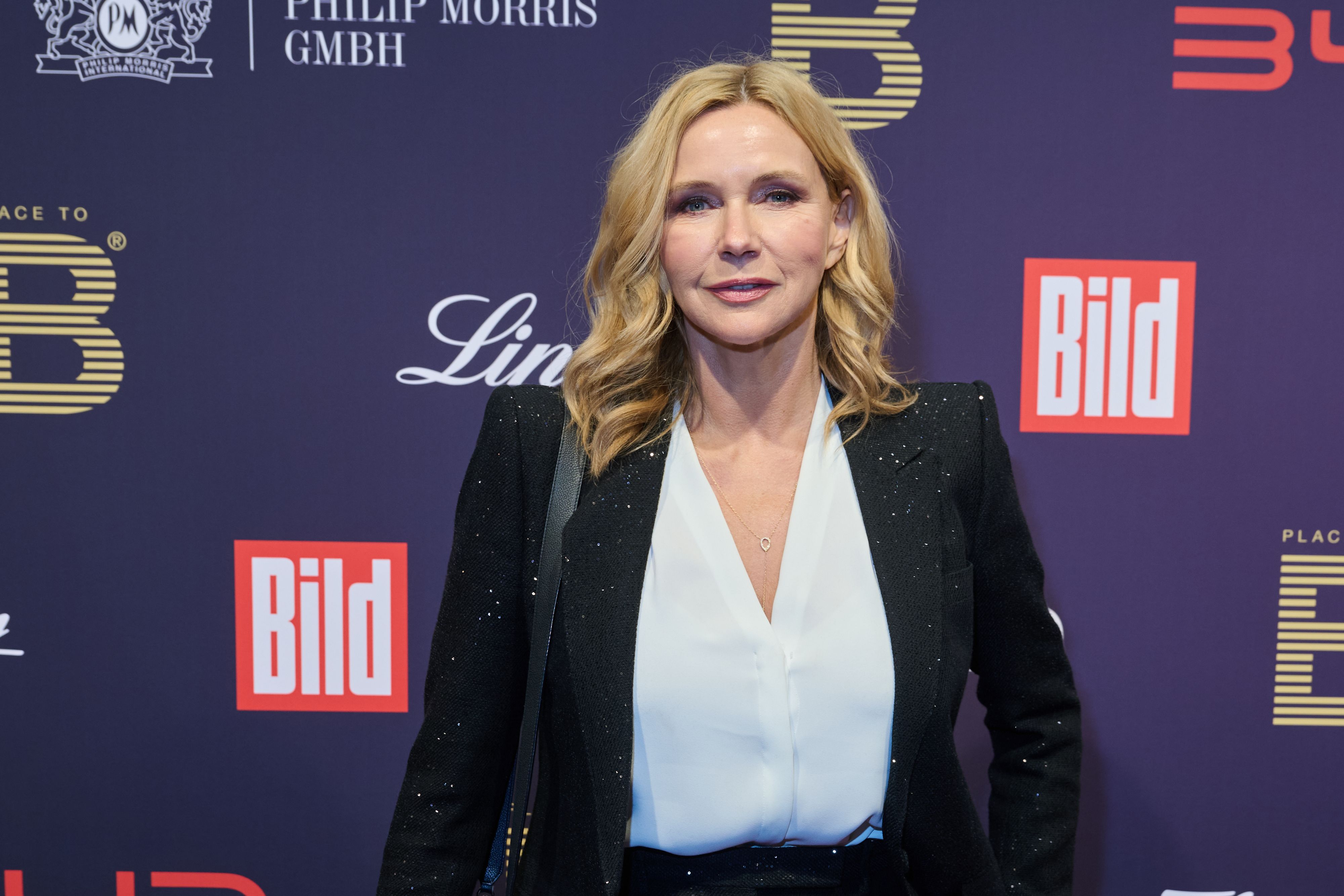 Die deutsche Schauspielerin Veronica Ferres überraschte am Sonntag mit einem Instagram-Beitrag.