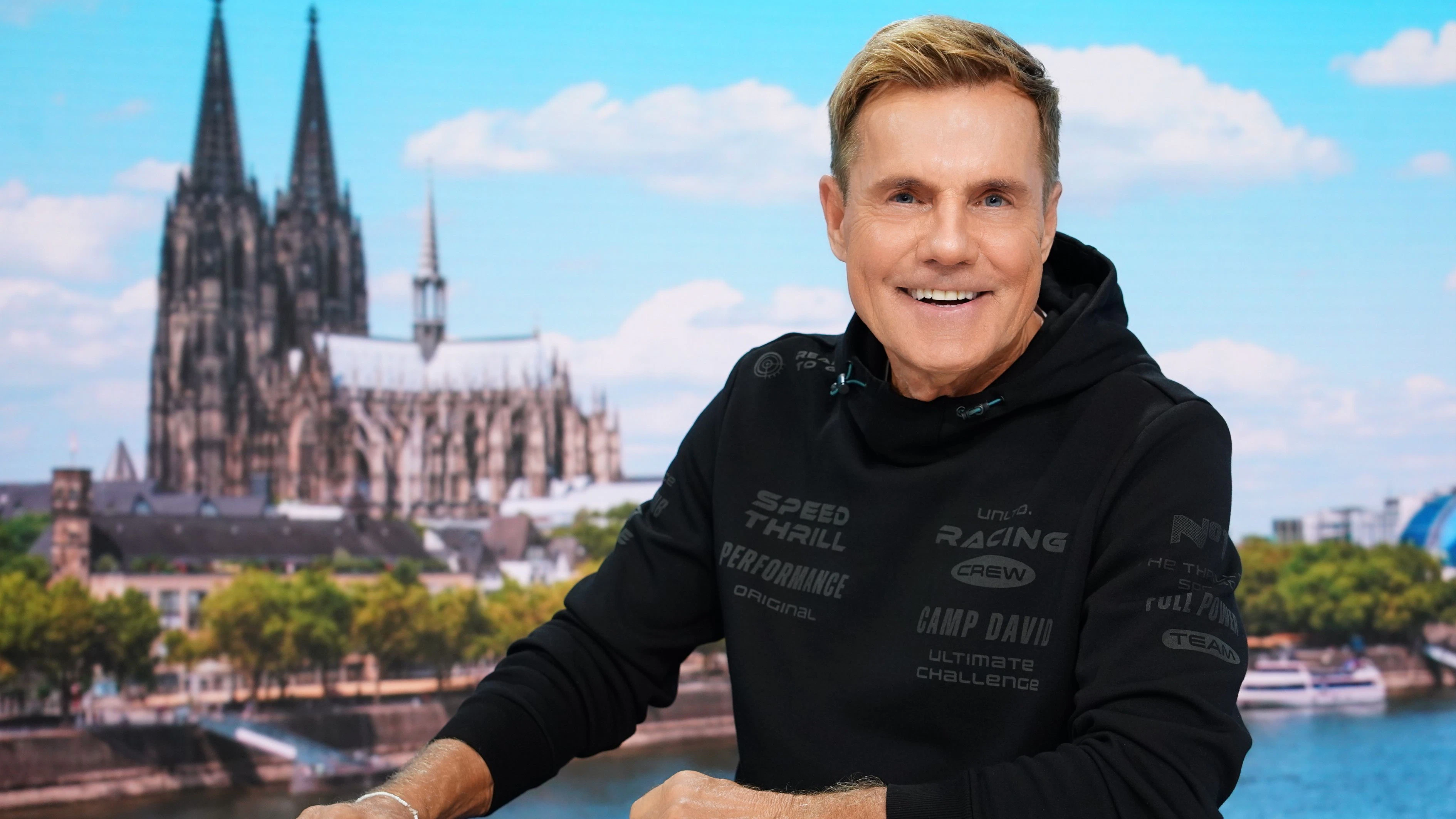 Sieht Dieter Bohlen wirklich so "glatt" aus?