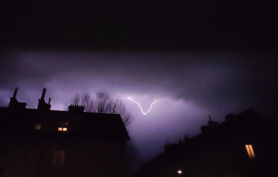 Heute.at - Gewitter! Frontensystem nimmt Österreich in die Zange