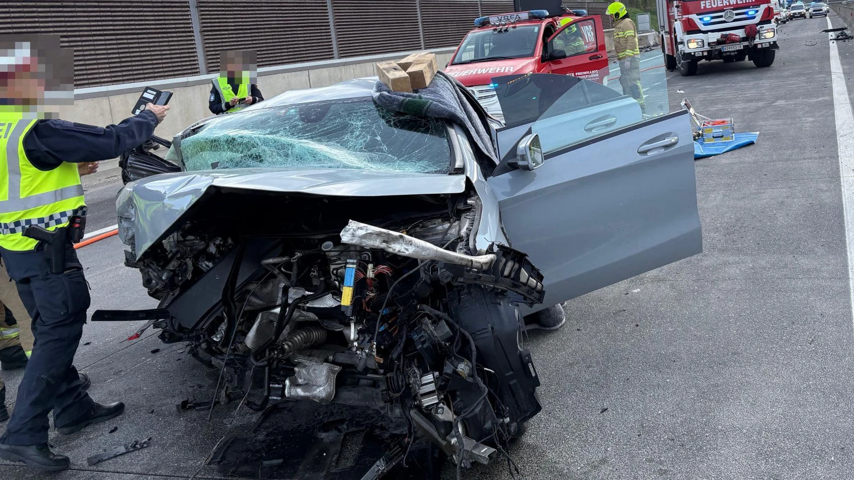Tödlicher Verkehrsunfall auf der S1 bei Korneuburg