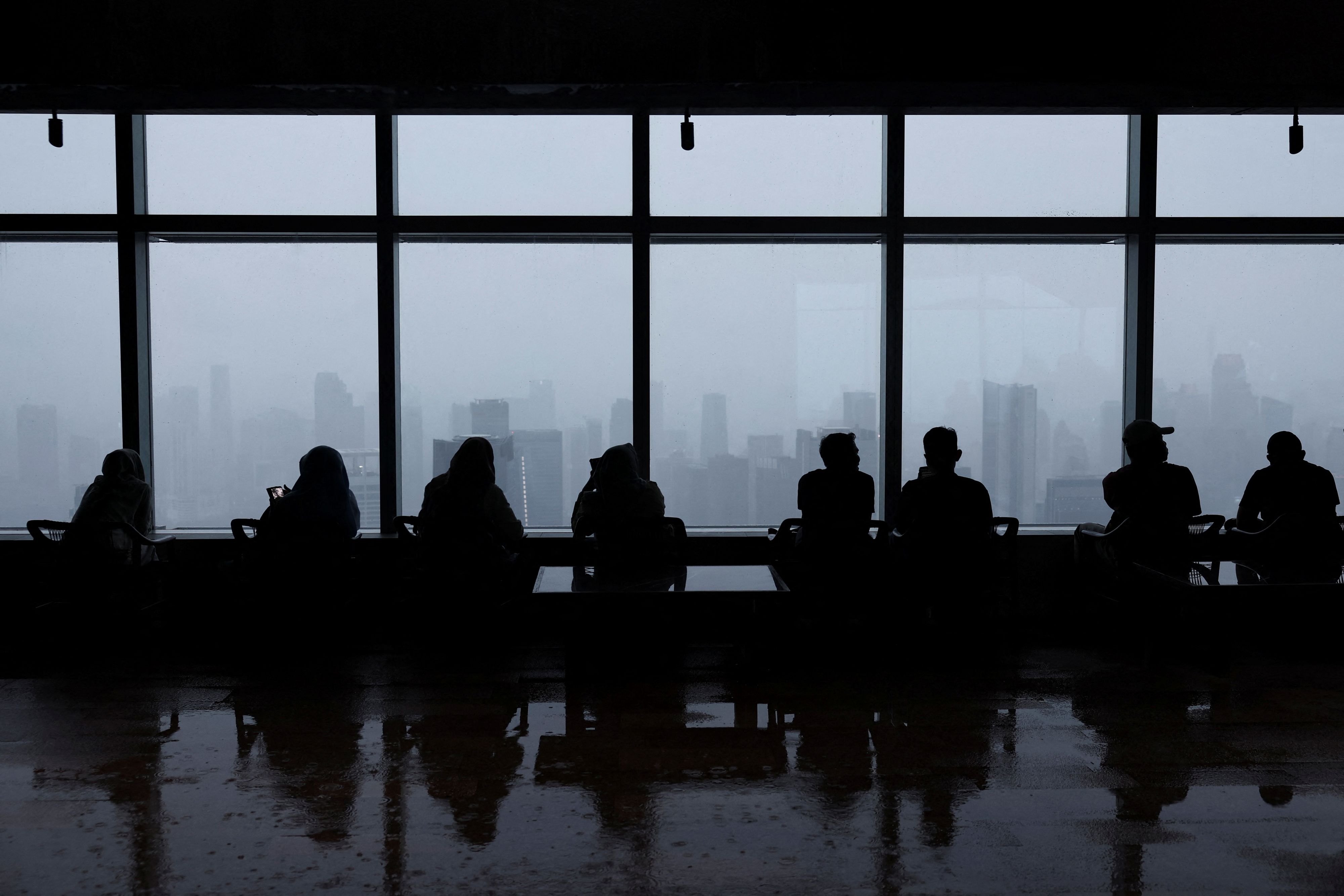 Besucher des Aussichtsdecks des 