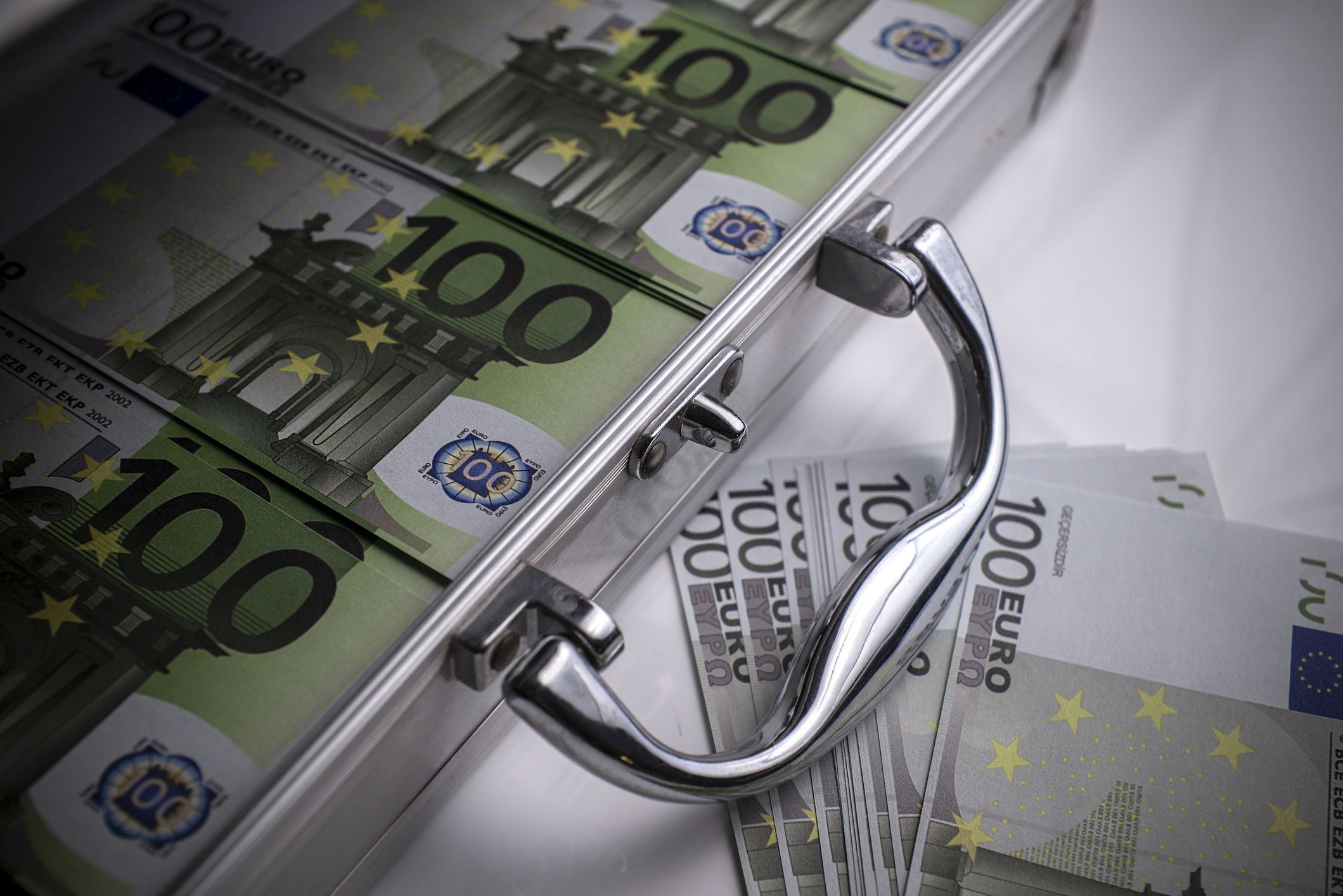 Heute.at - Österreicher hat plötzlich 1,3 Millionen Euro am Konto