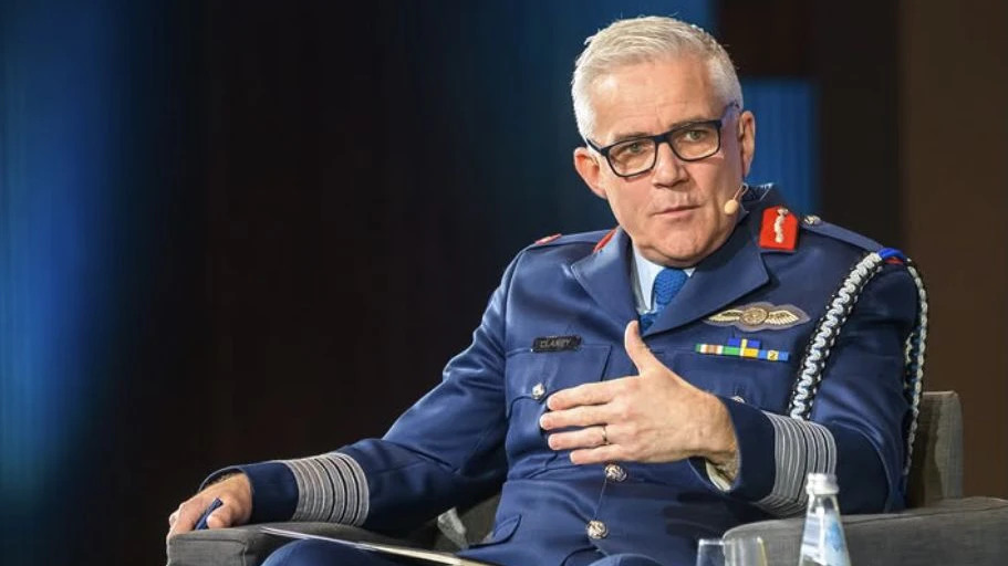 EU-Militärbefehlshaber General Sean Clancy im Interview