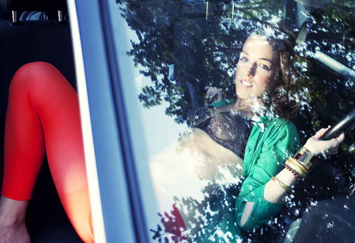 Laut Aussage des Mannes soll ein verheirateter Kollege eine heftige Affäre mit einer Kollegin haben.