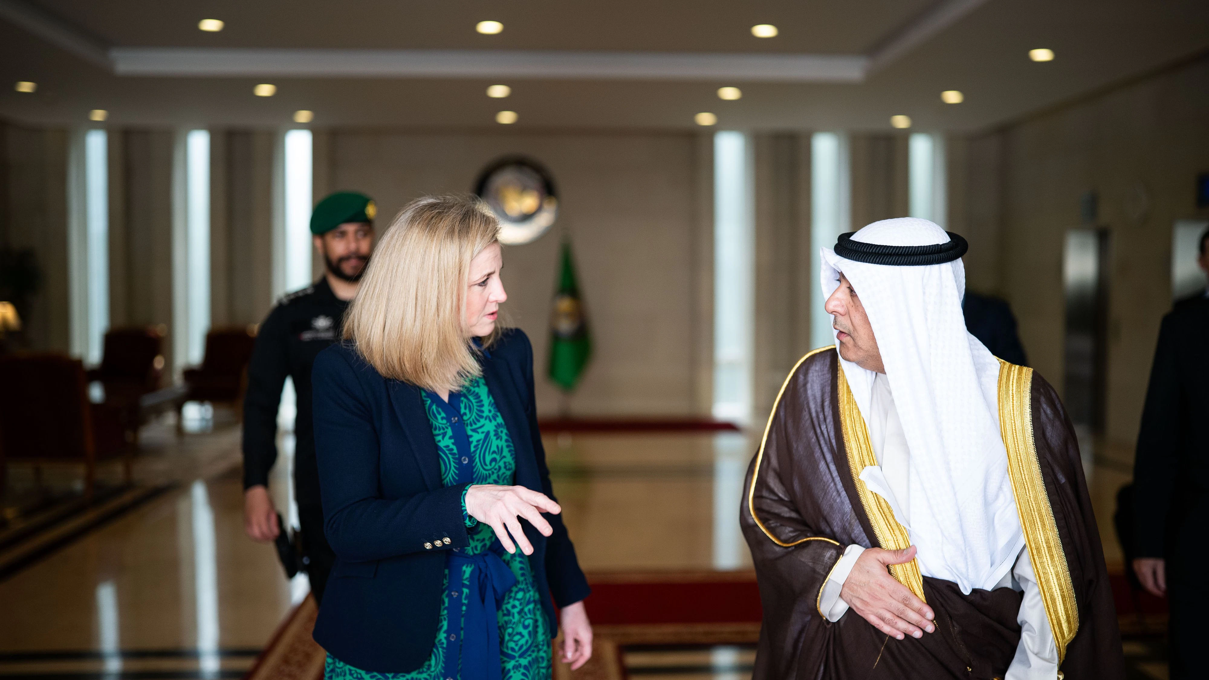 Am 7. April 2026 traf Außenministerin Beate Meinl-Reisinger den Generalsekretär des Golf-Kooperationsrat (GKR) Jassim Mohammed Al-Budaiwi in Riad. Foto: © BMEIA/ Michael Gruber