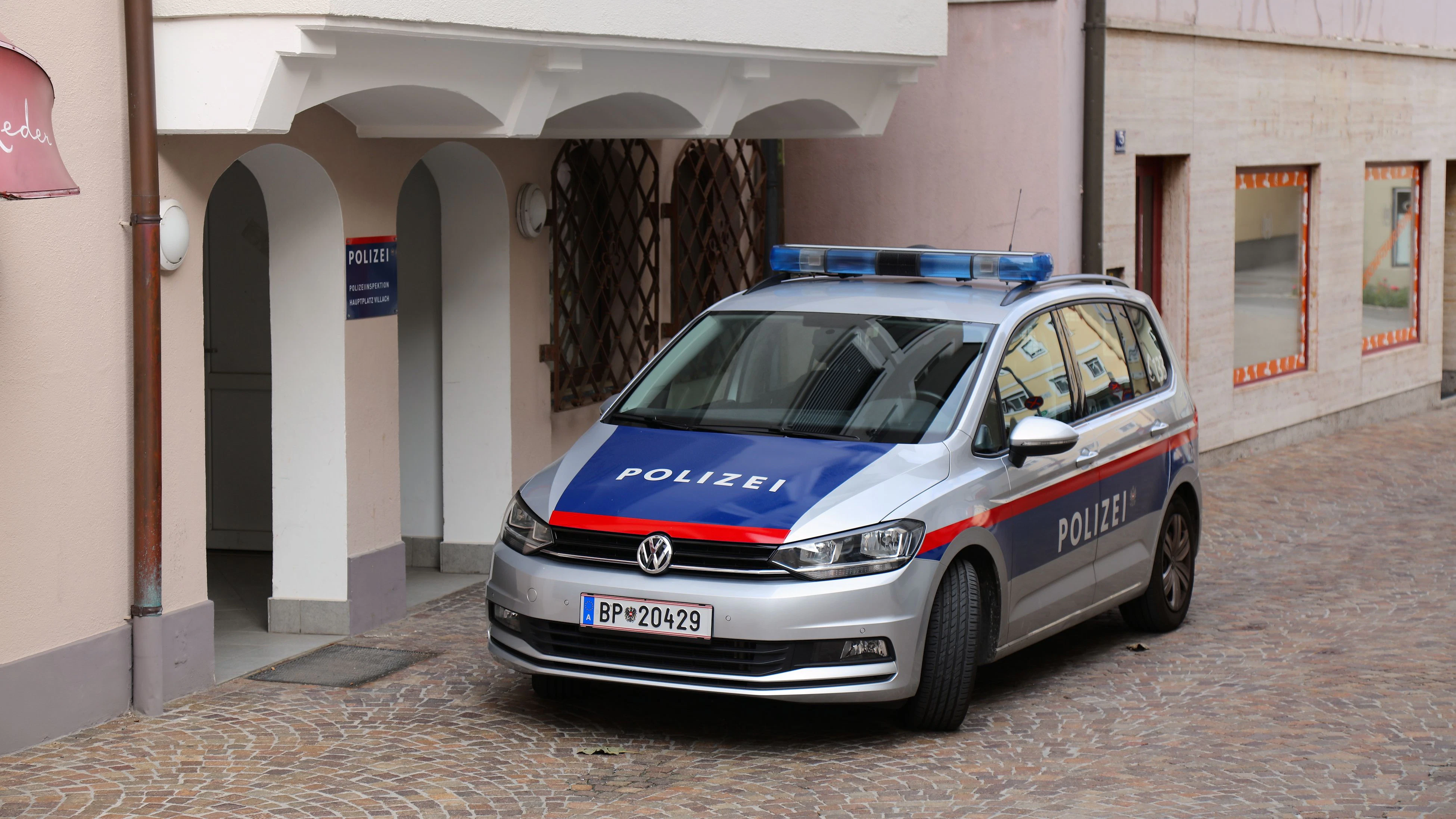 Die Polizei hat Ermittlungen übernommen. (Symbolbild)