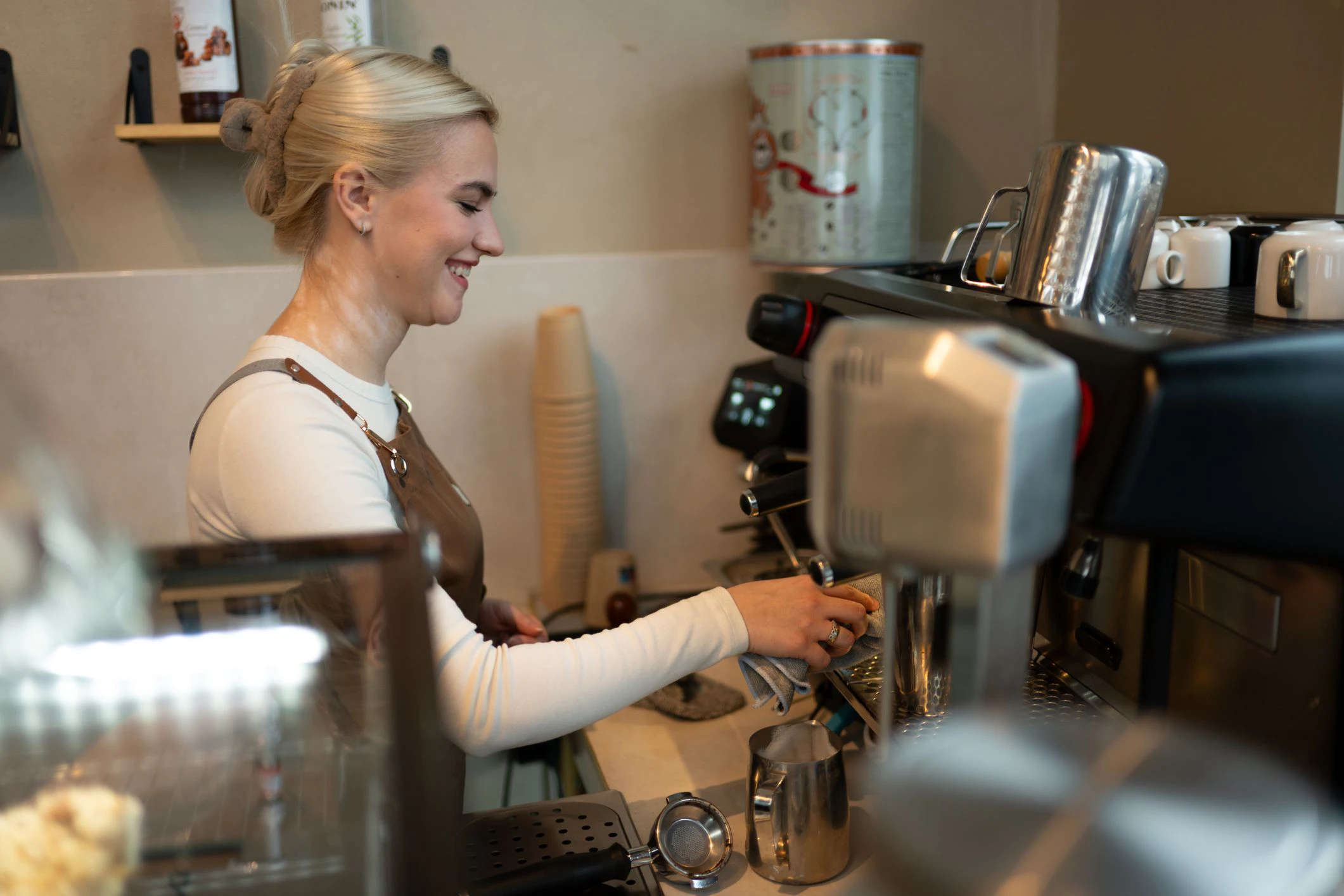 Mehr als 70 Prozent der in Norwegen geborenen ungelernten Dienstleistungsangestellten haben einen Master-Abschluss