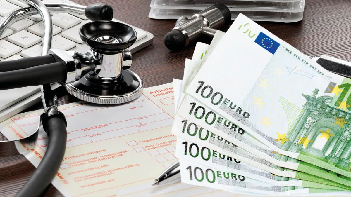 Eine Frau meldete sich am ersten Arbeitstag krank – blieb fast 2 Jahre daheim.