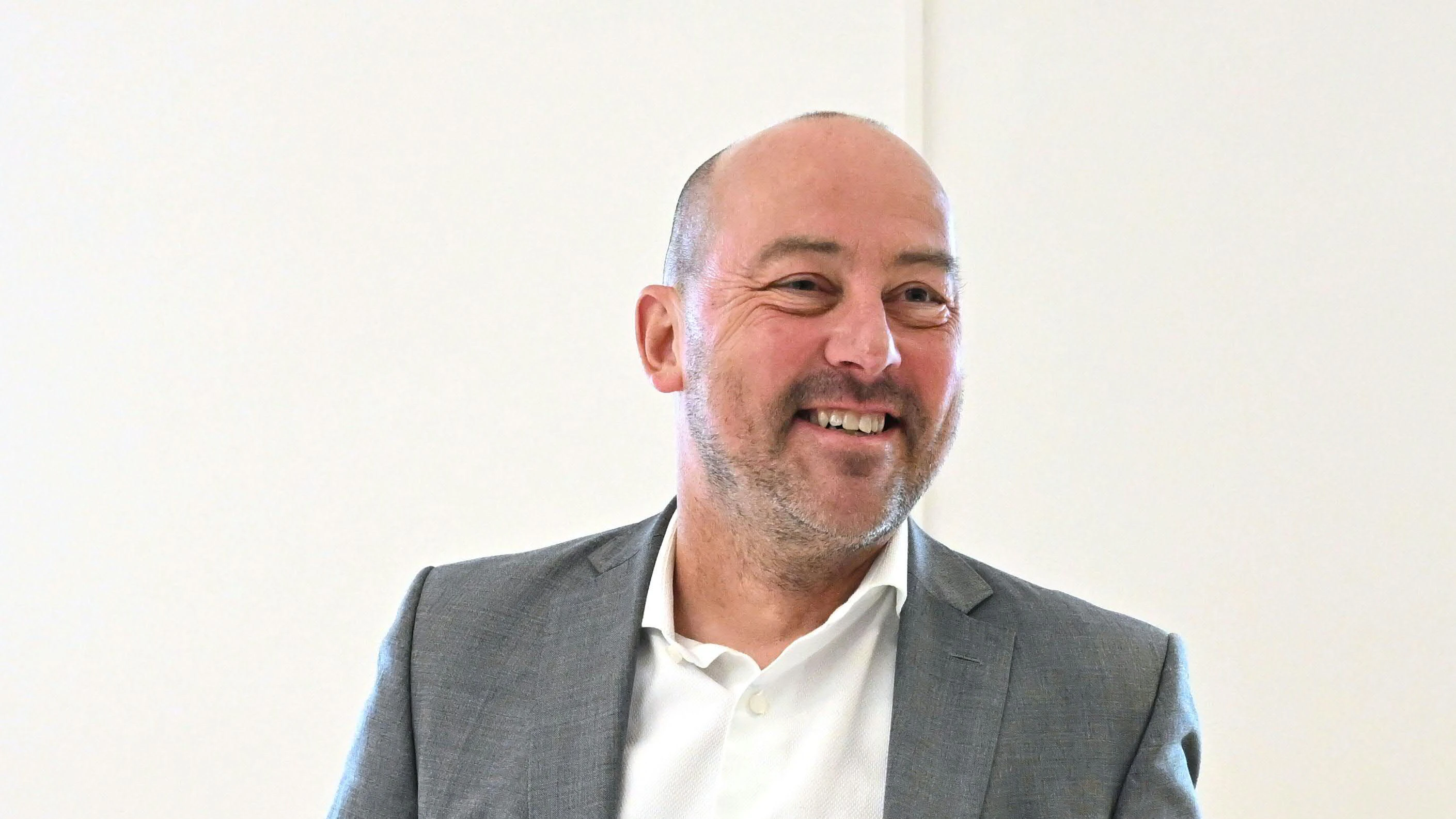 Heute.at - Star-Anwalt Peter Zöchbauer tot – er wurde 59 Jahre alt