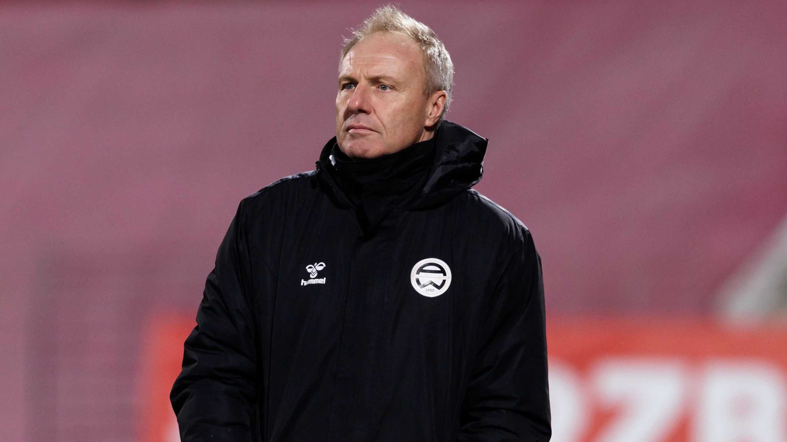 MARIA ENZERSDORF,AUSTRIA,24.FEB.26 - SOCCER - ADMIRAL 2. Liga, Admira Wacker vs Young Violets Austria Wien. Image shows head coach Thomas Silberberger (Admira). Photo: GEPA pictures/ Armin Rauthner