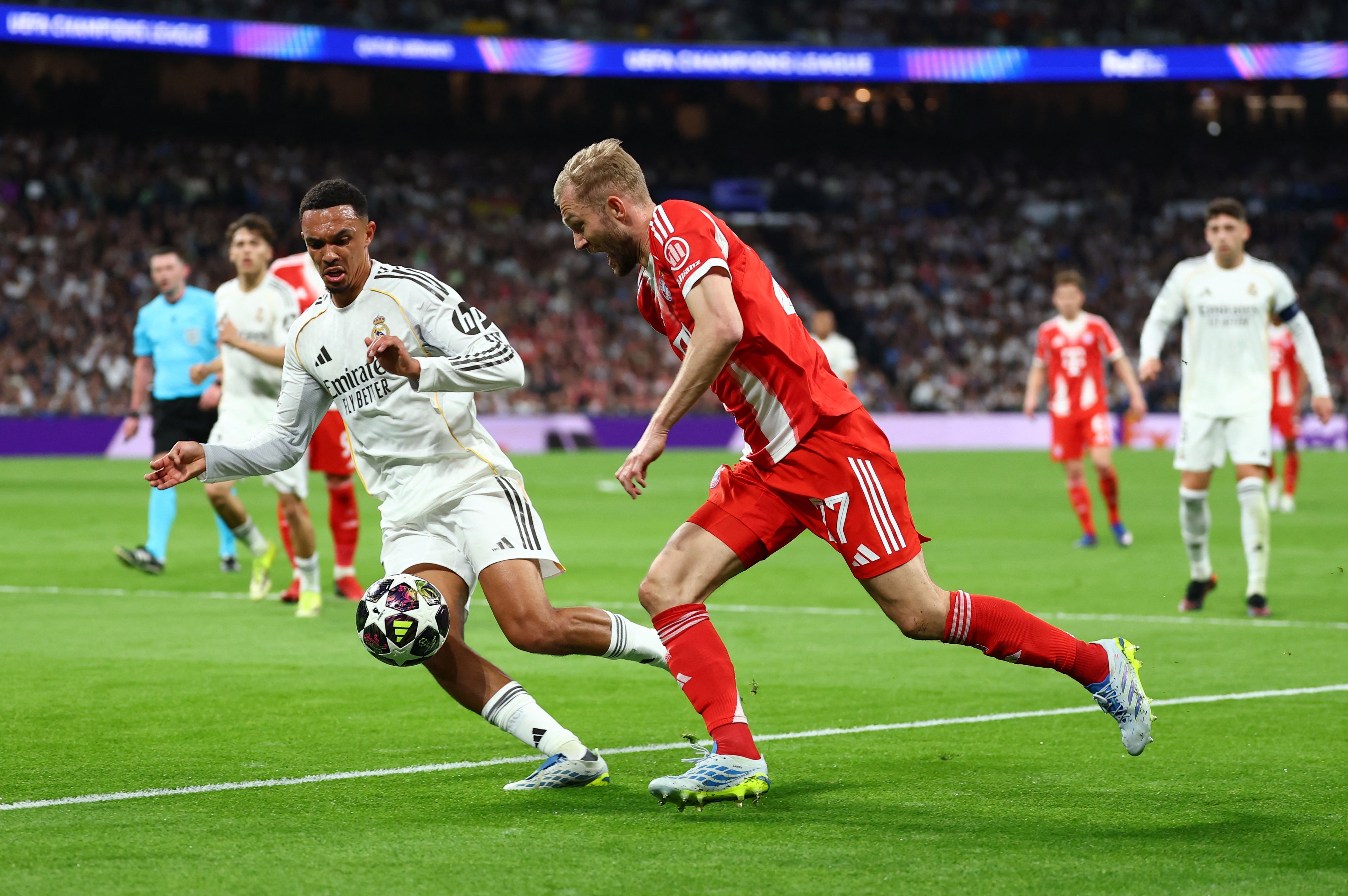 Konrad Laimer bei Real auf der linken Außenbahn.