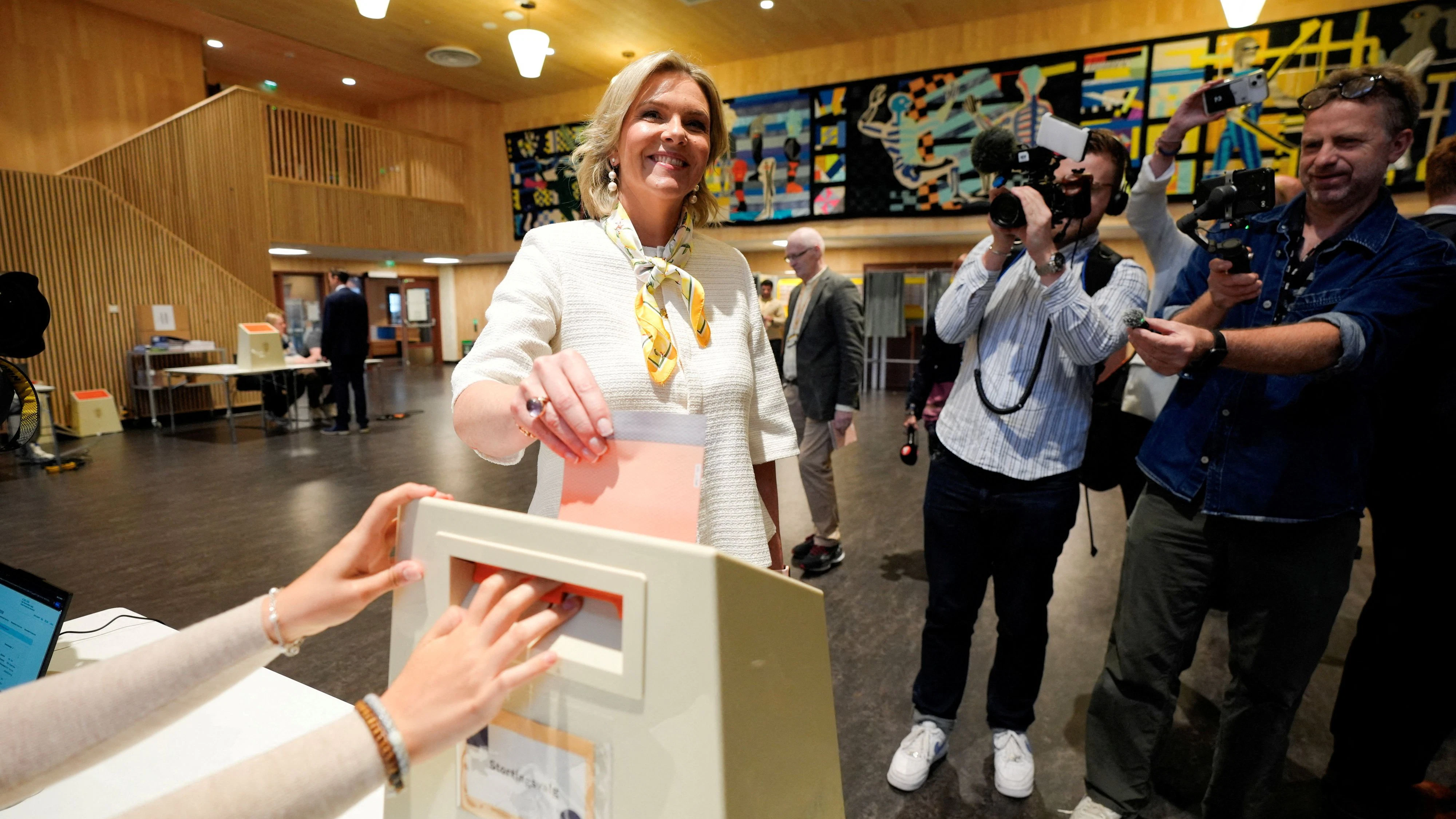 Bei der Parlamentswahl 2025 kam die rechtspopulistische Fremskrittspartiet von Sylvi Listhaug auf fast 24 Prozent (Platz 2)