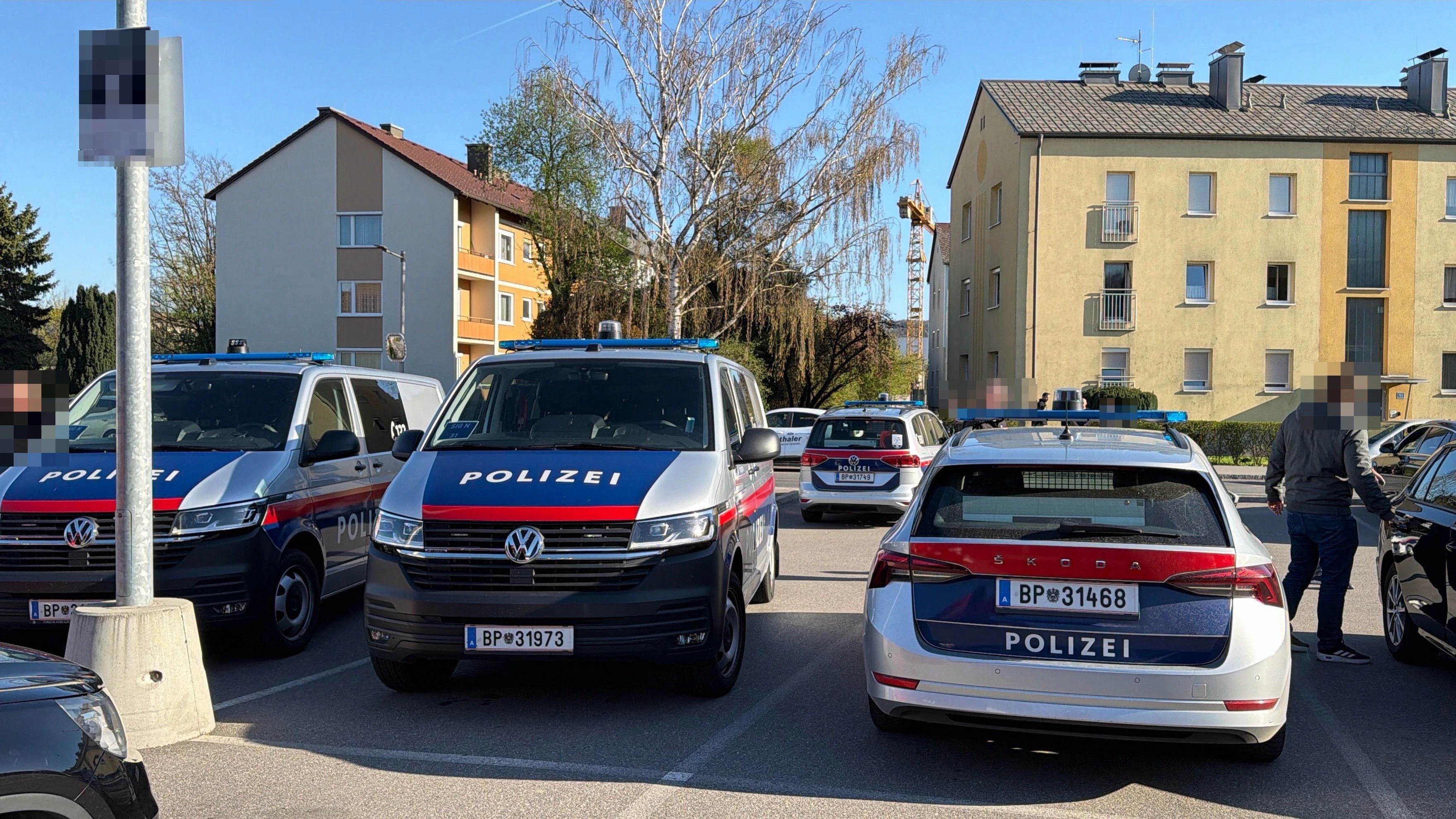Heute.at - 23-Jähriger sticht 22-Jährigen auf Parkplatz nieder